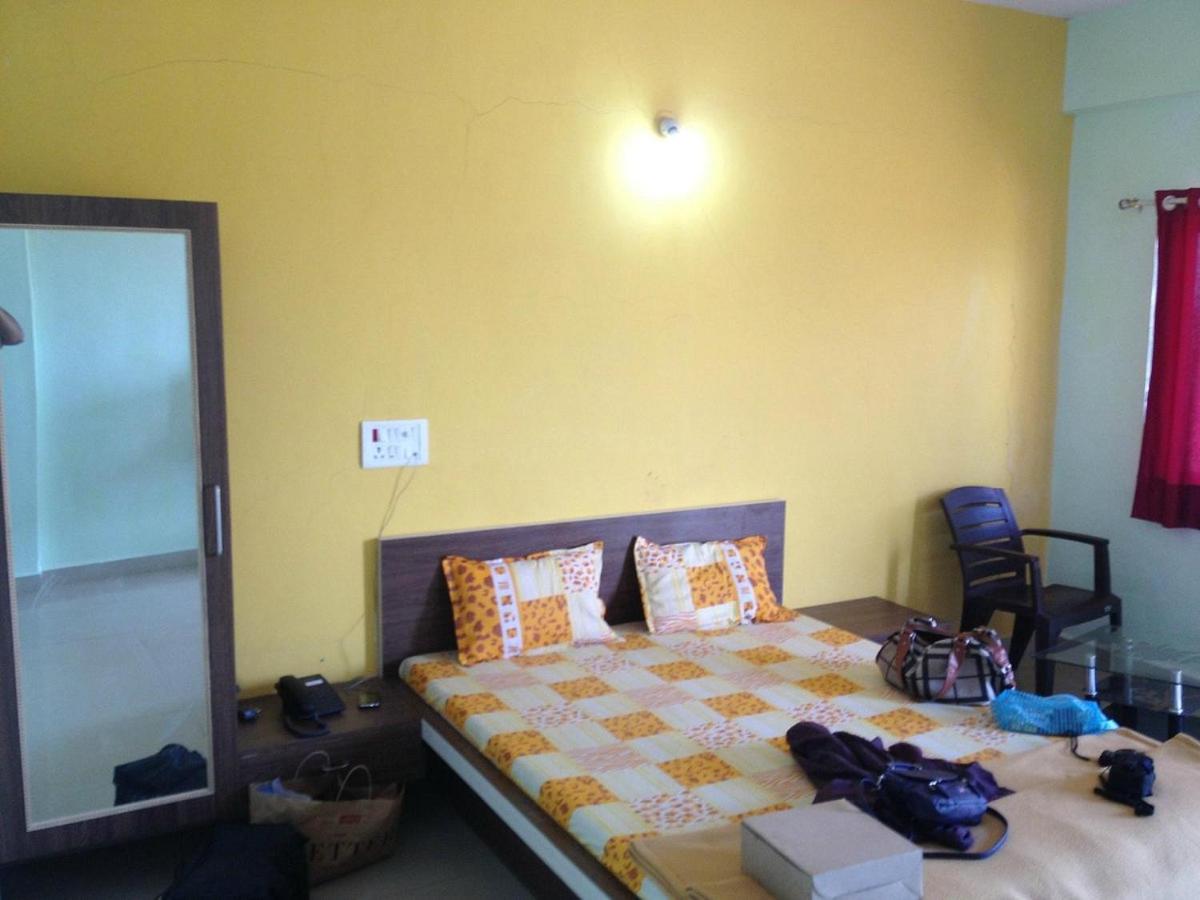 Standard King Room photo 1