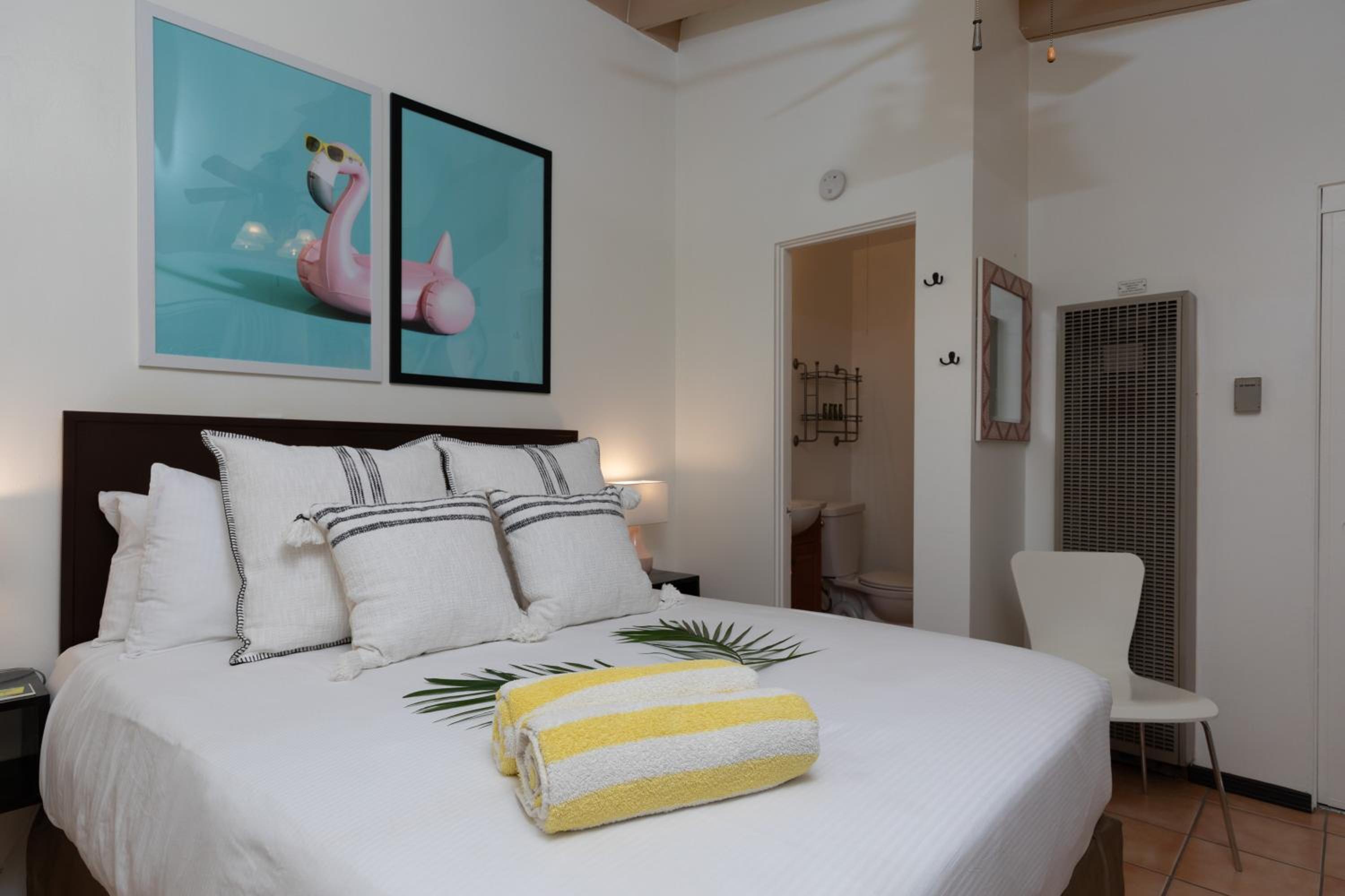 Double Room - Photo 1