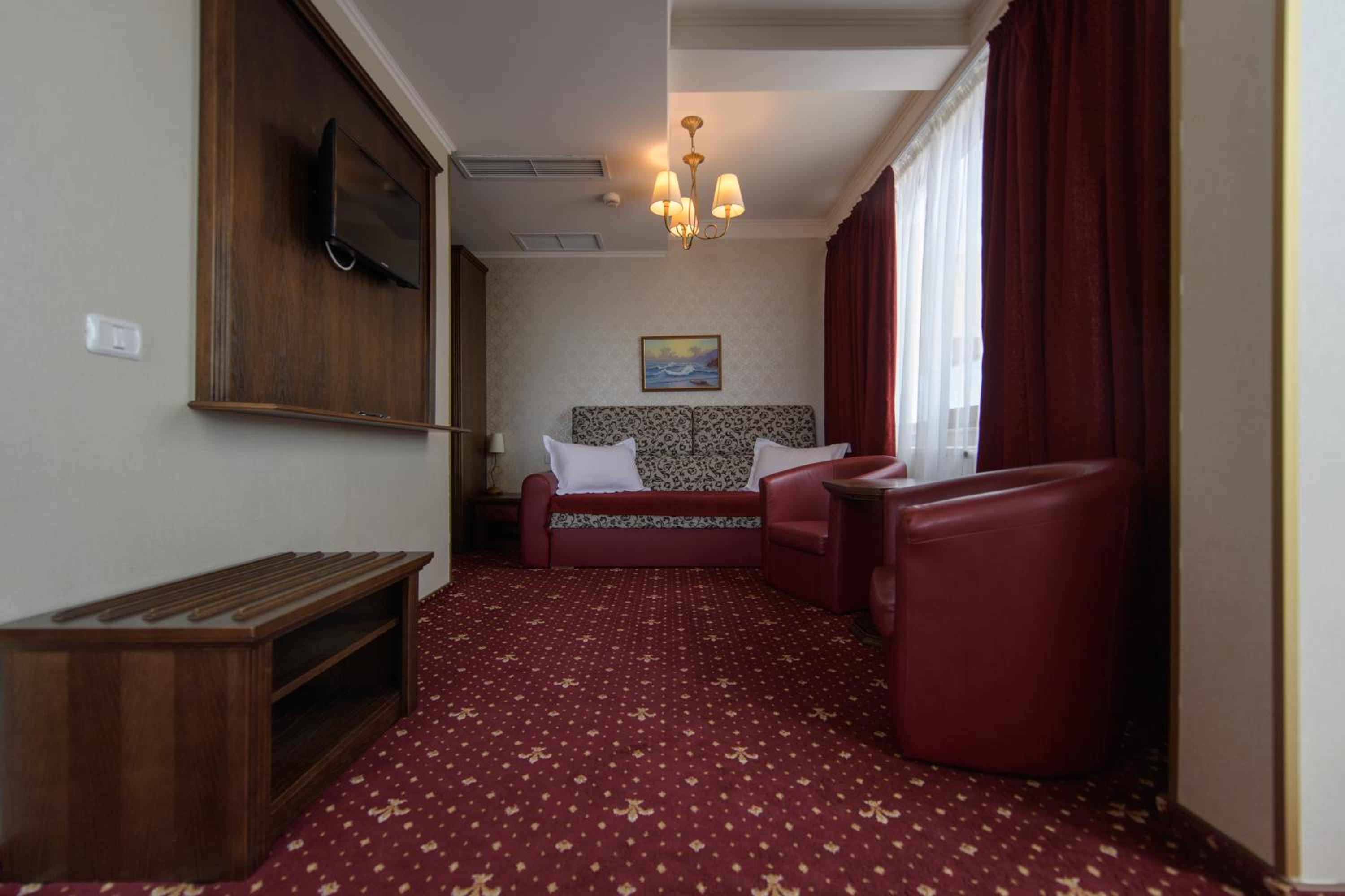 Junior Suite with Balcony and Sea View photo 1
