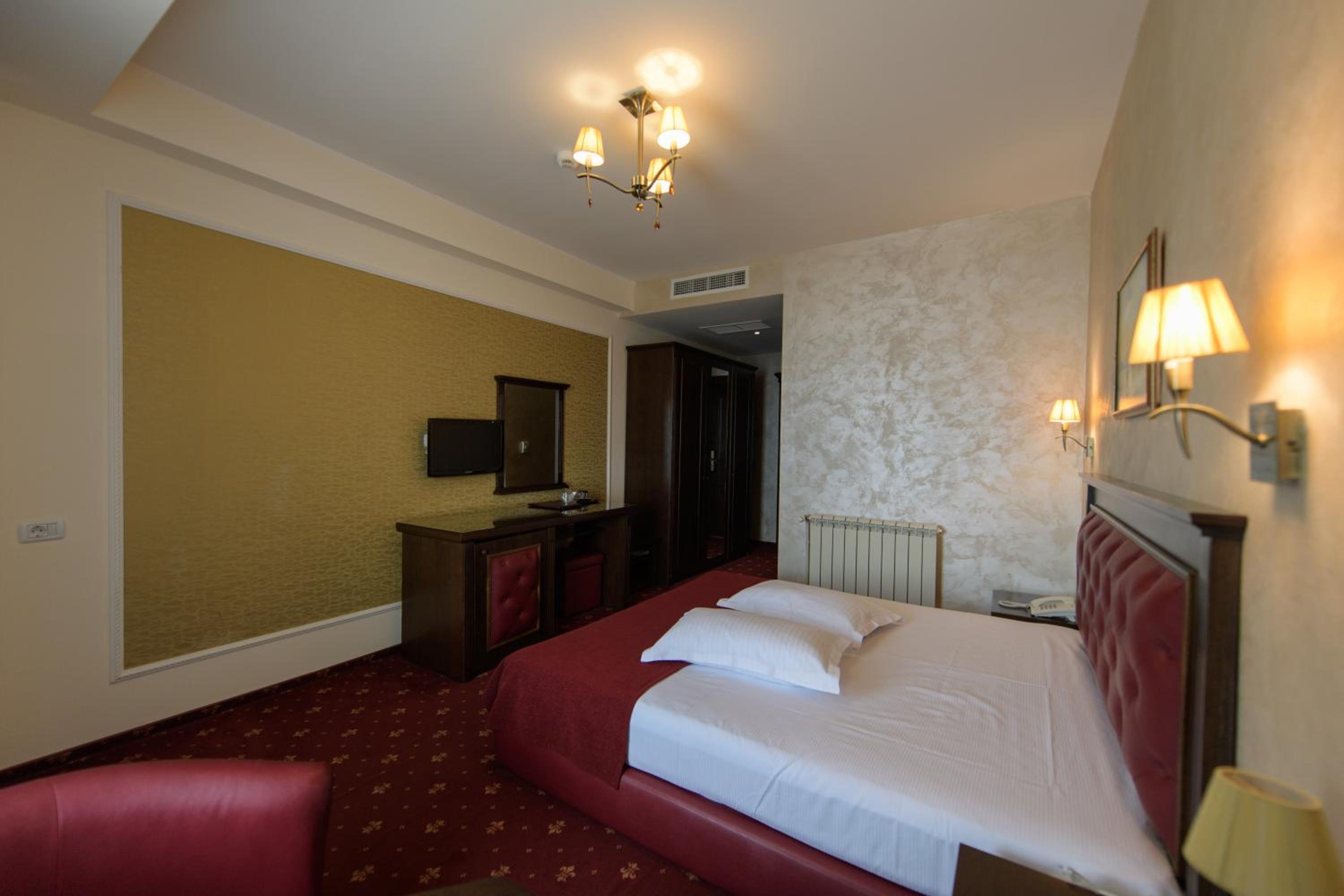 Double Room with Balcony and Promenade View photo 1