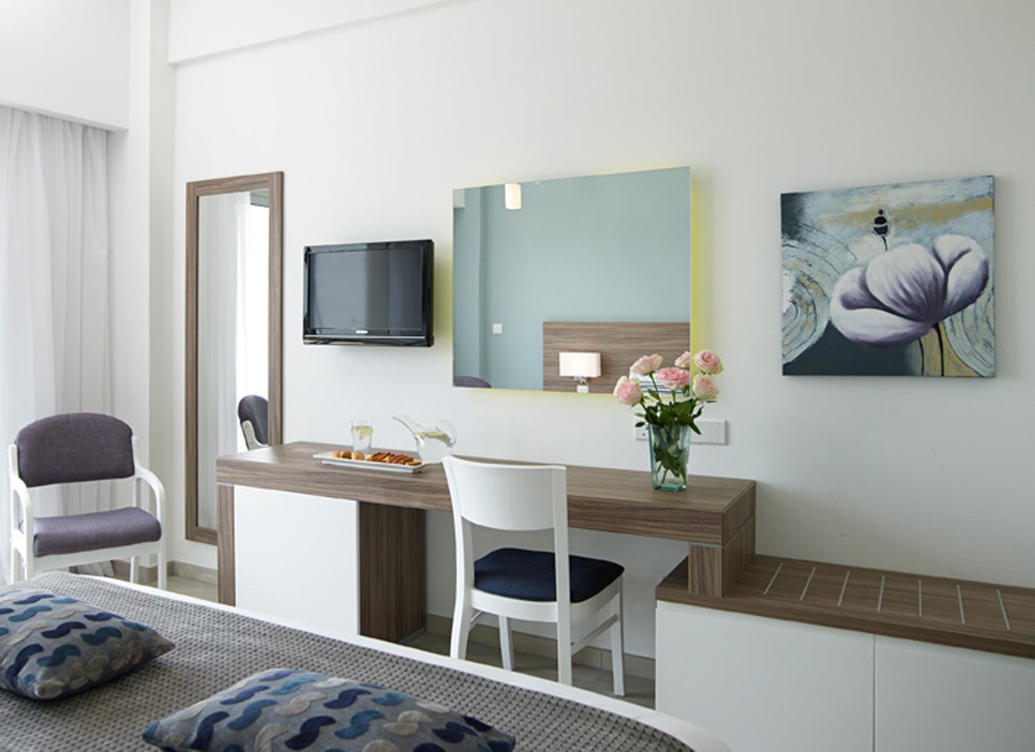 Double Room Inland View - Photo 2