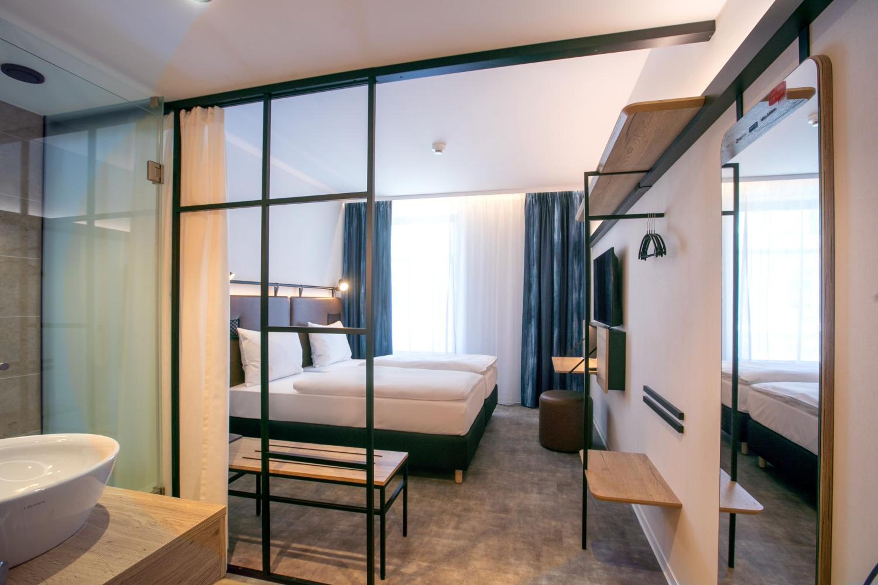 Comfort Double Room - Photo 8