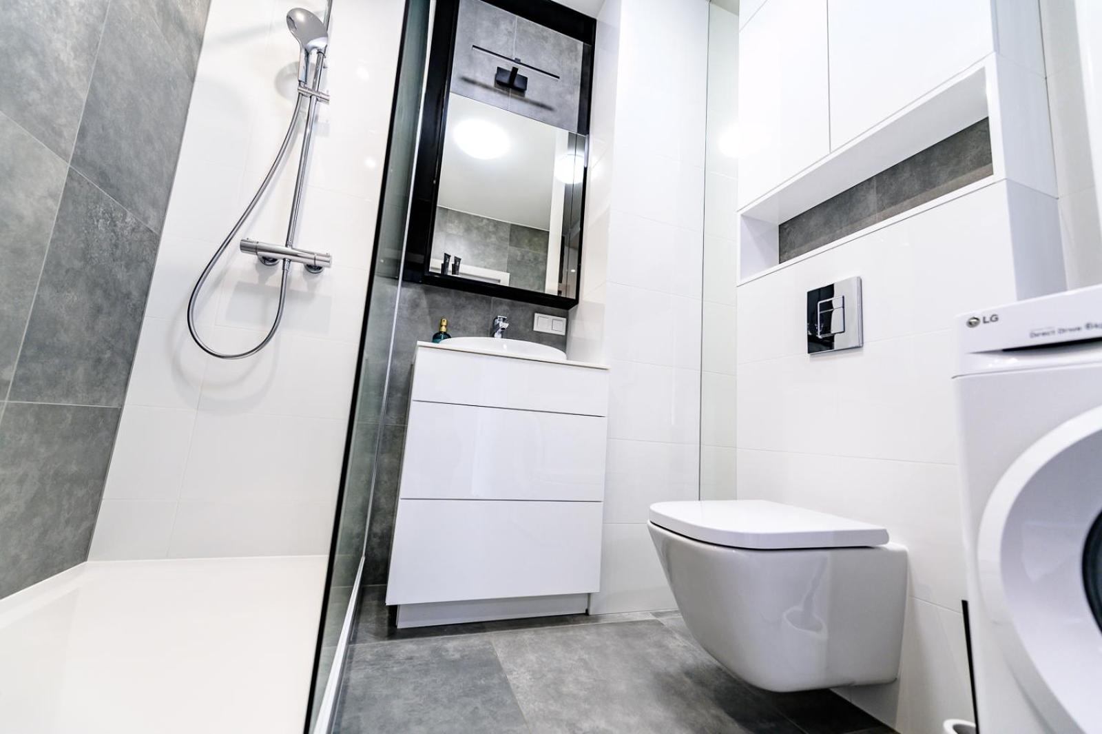 Apartment - Photo 2