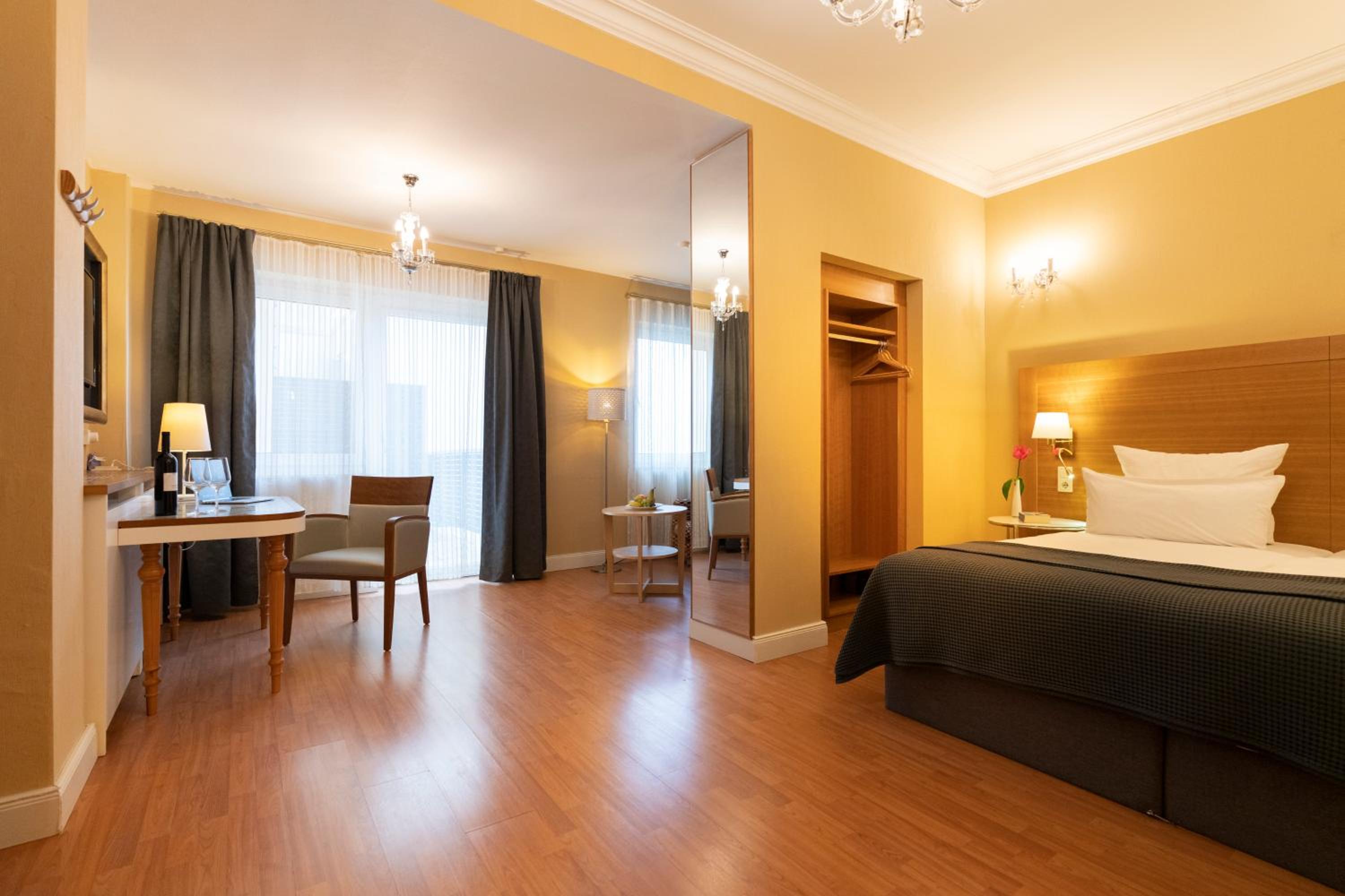 Deluxe Double or Twin Room - Photo 1
