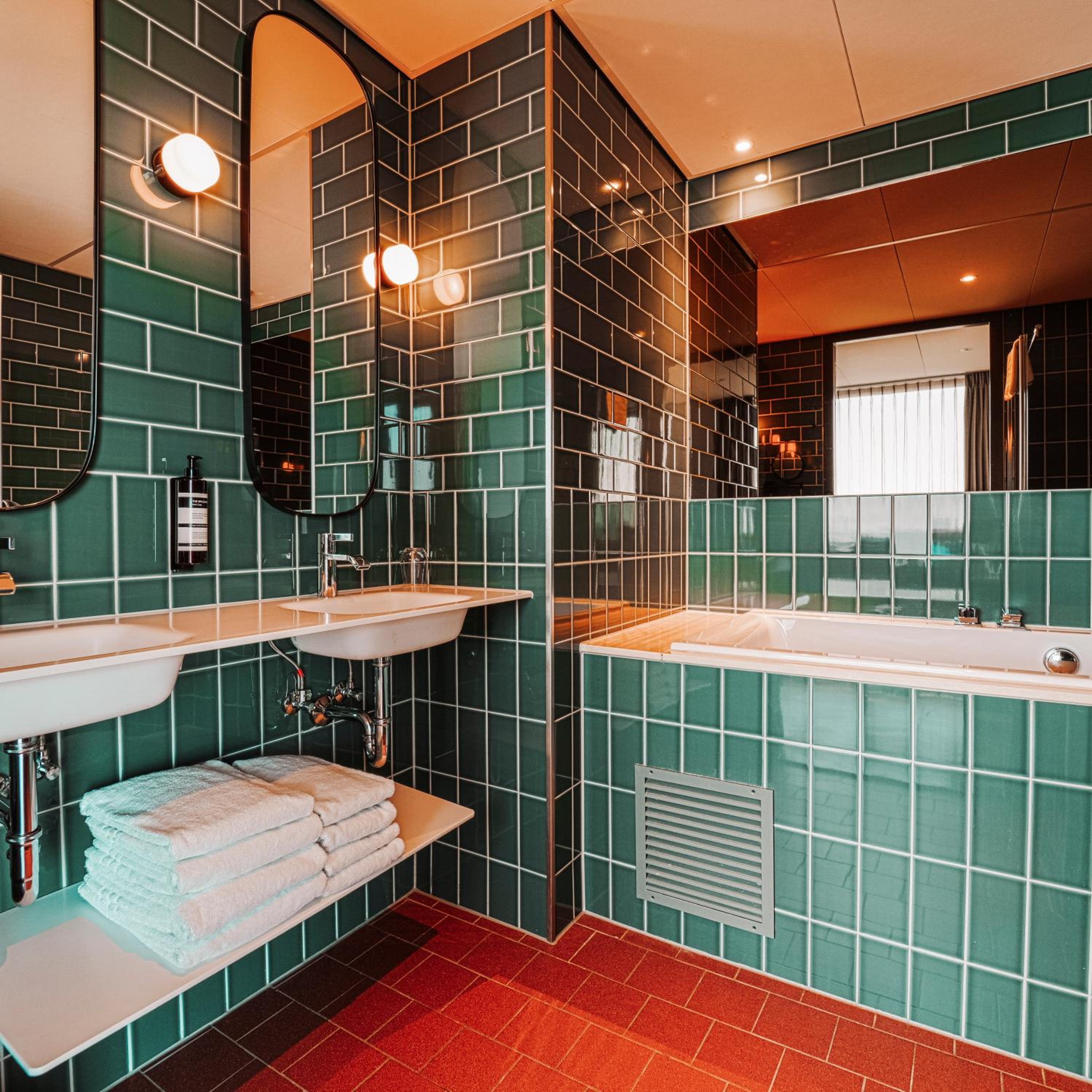 Premium Room - Photo 10