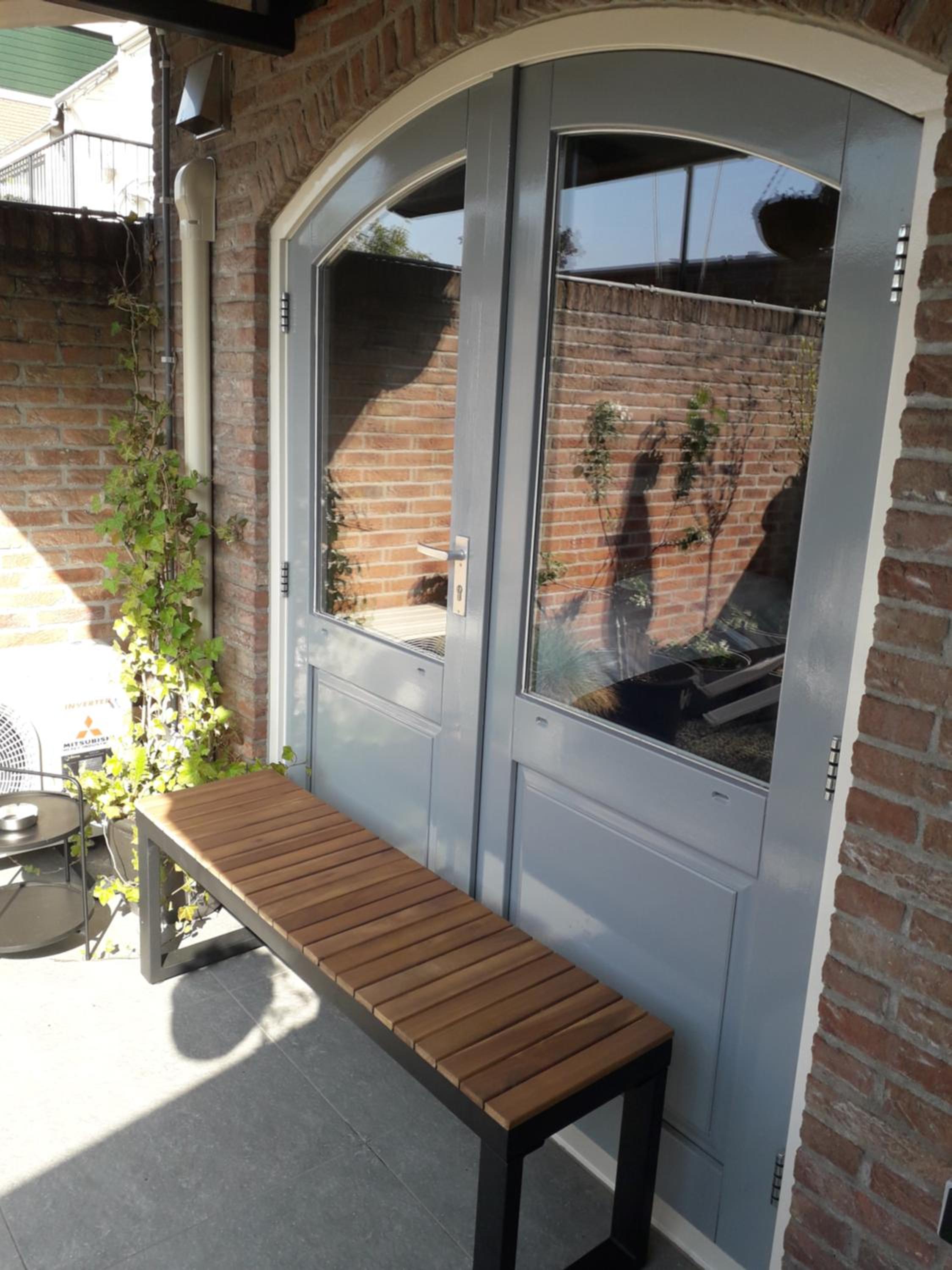 Family Room with Private Bathroom - Photo 2