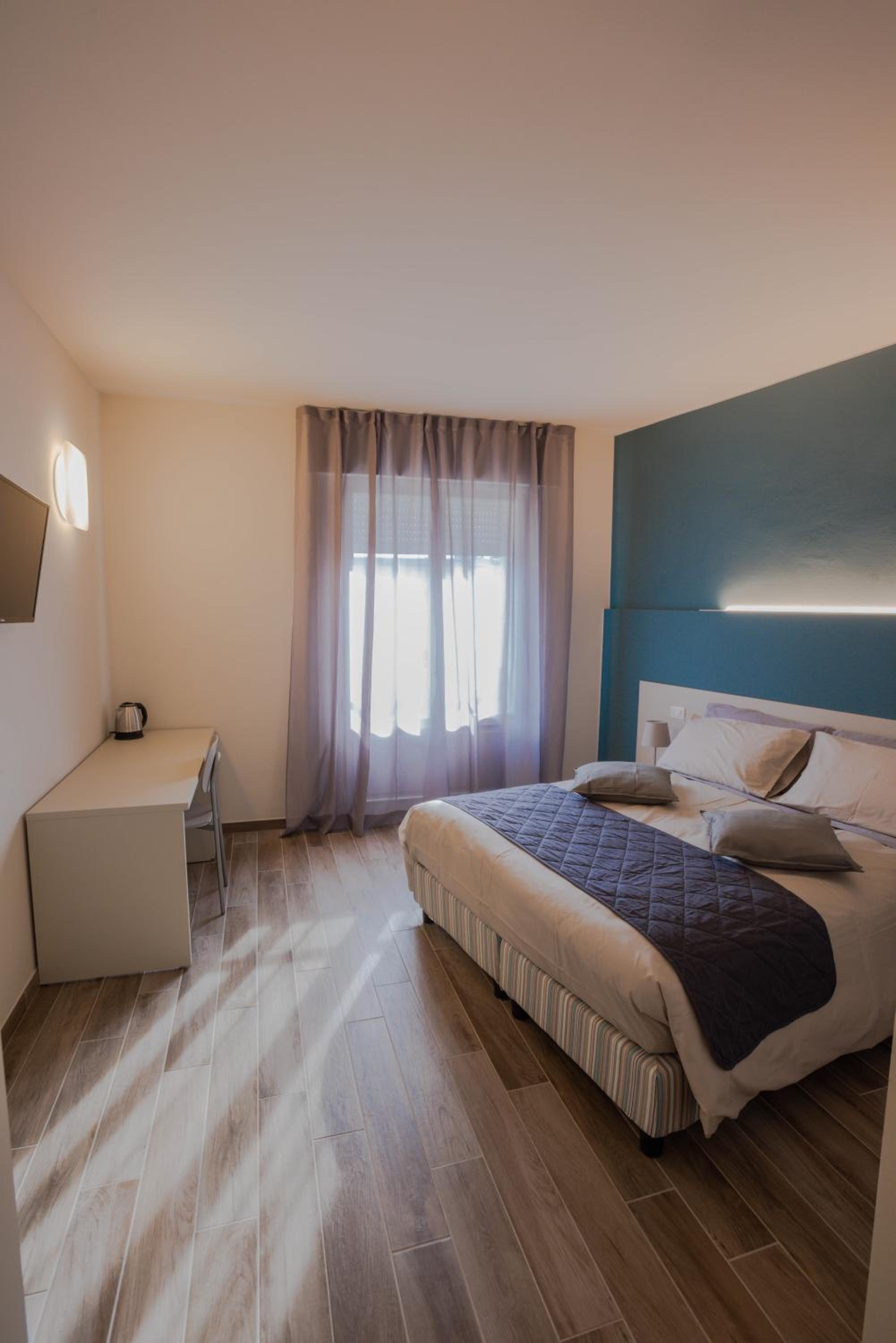 Double Room - Photo 1