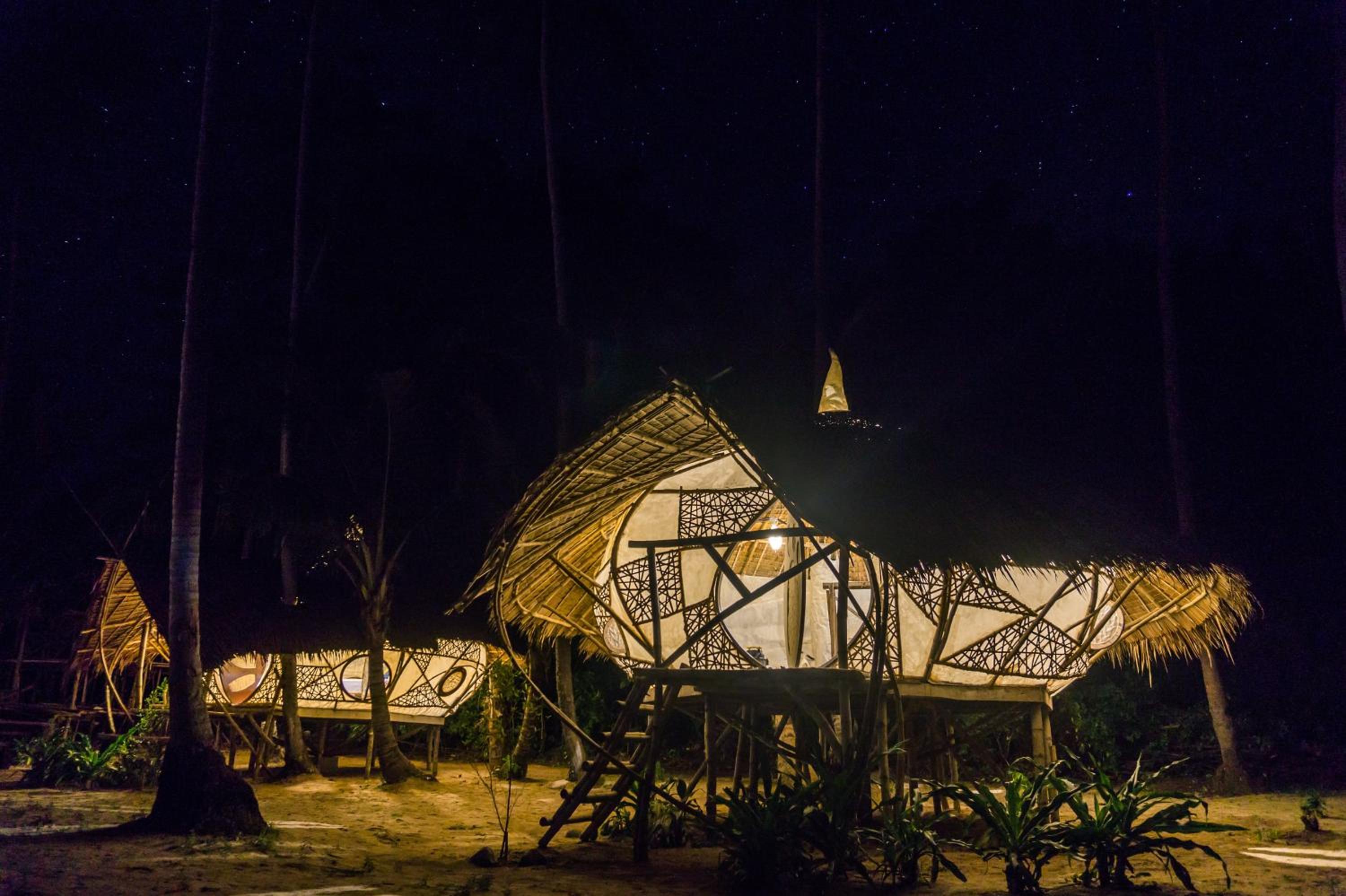 The Hive Huts - Photo 1