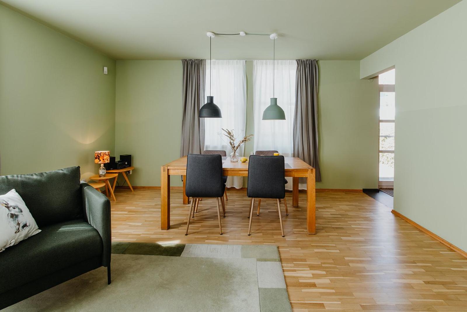 One-Bedroom Apartment photo 2