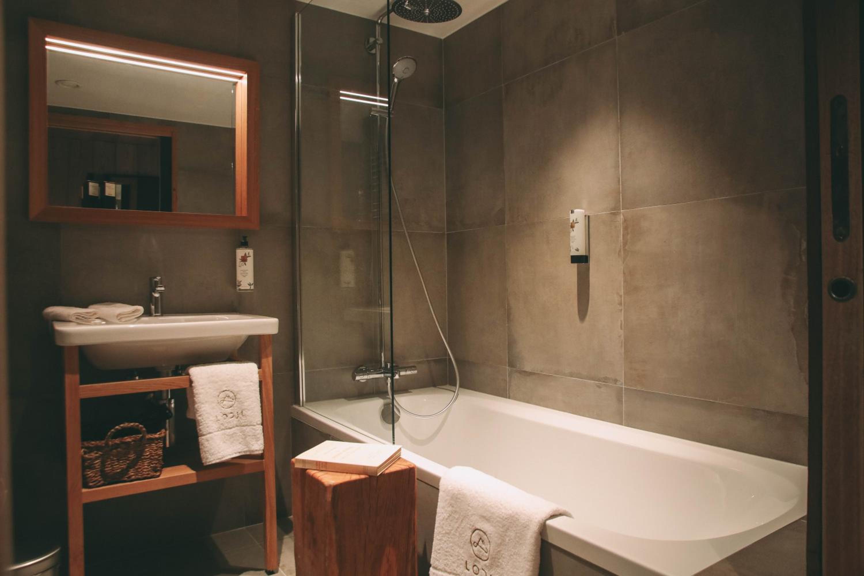 Deluxe Balneo Room photo 3