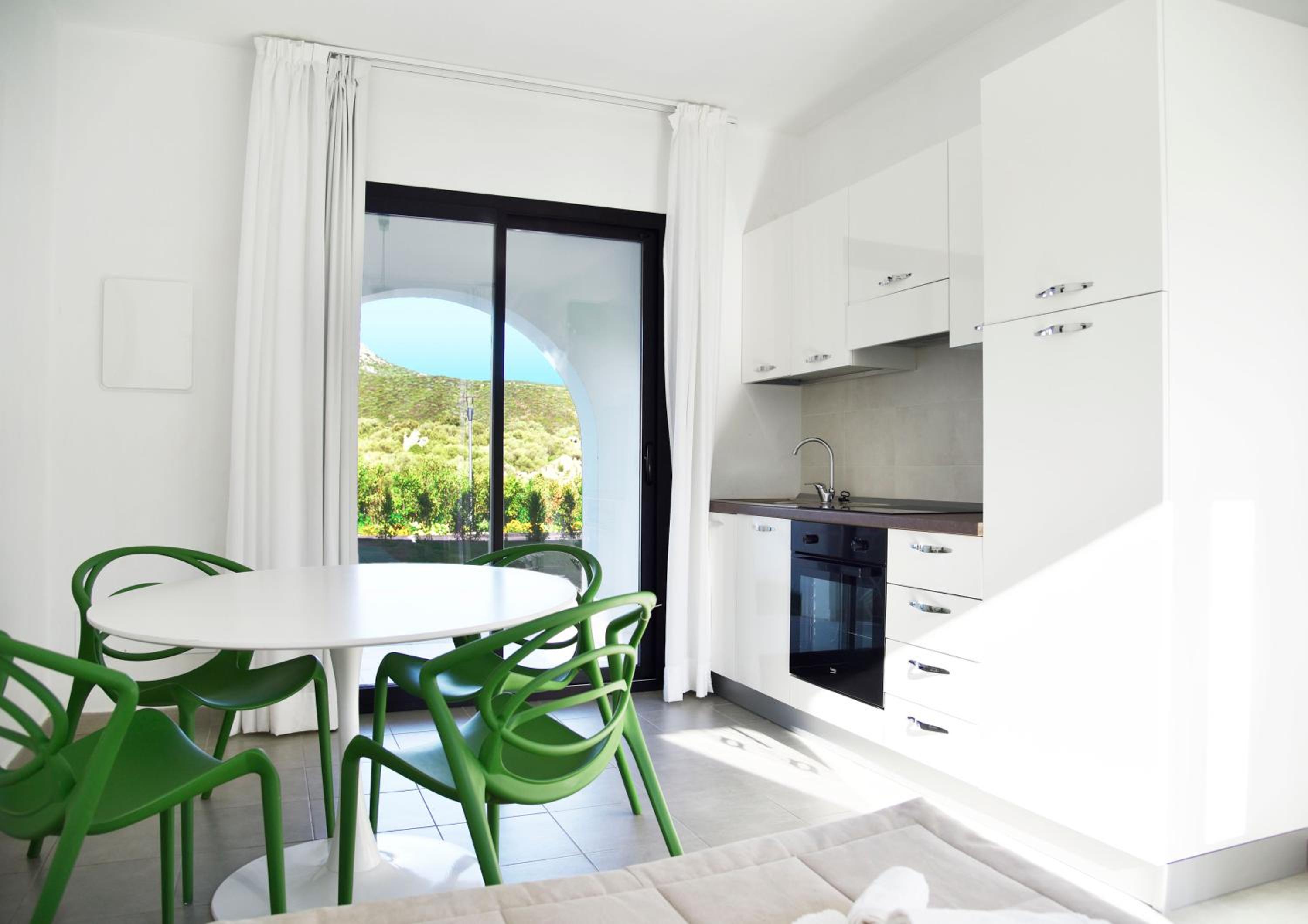 One-Bedroom Apartment - Photo 13