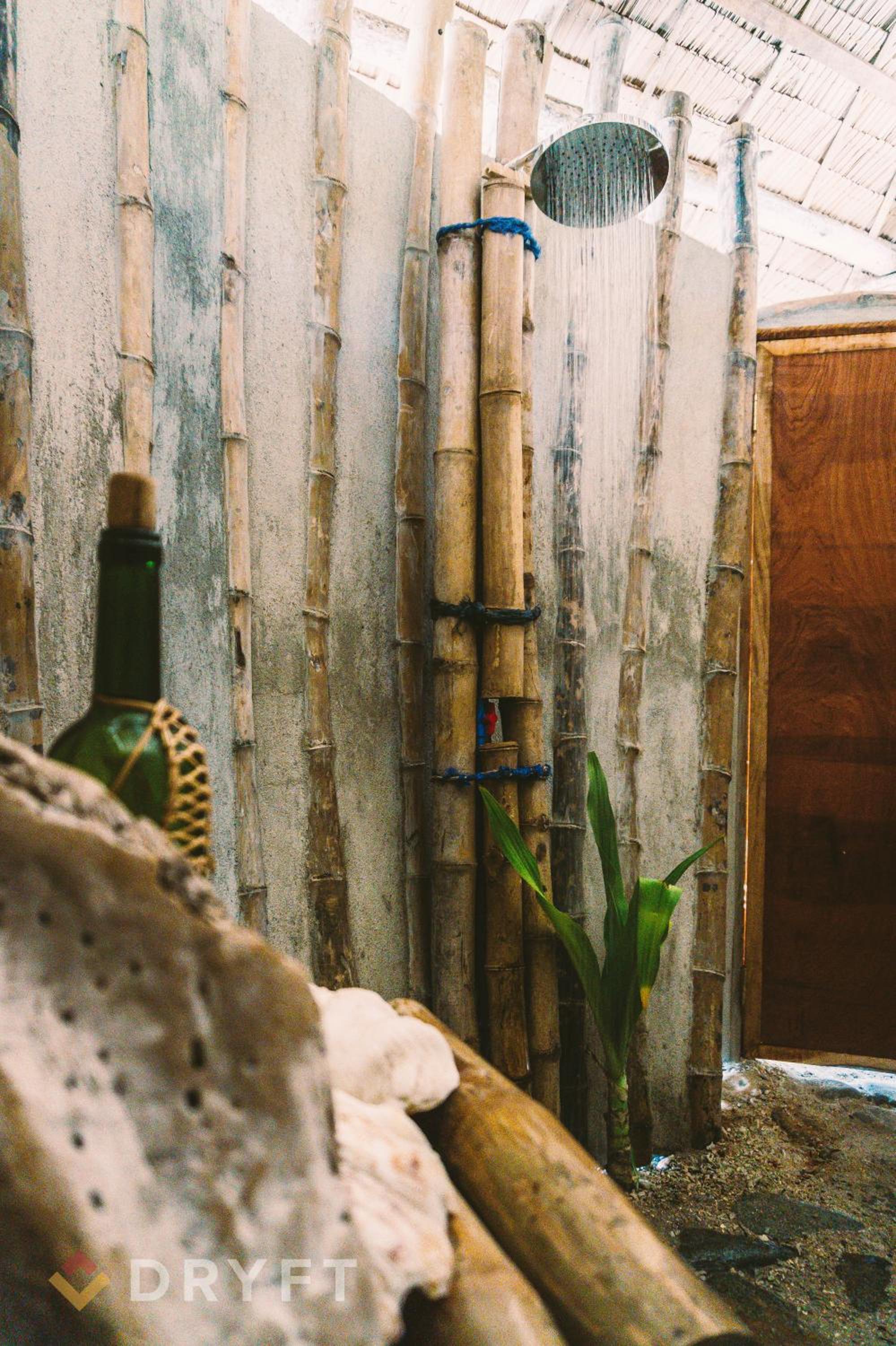 The Hive Huts - Photo 12
