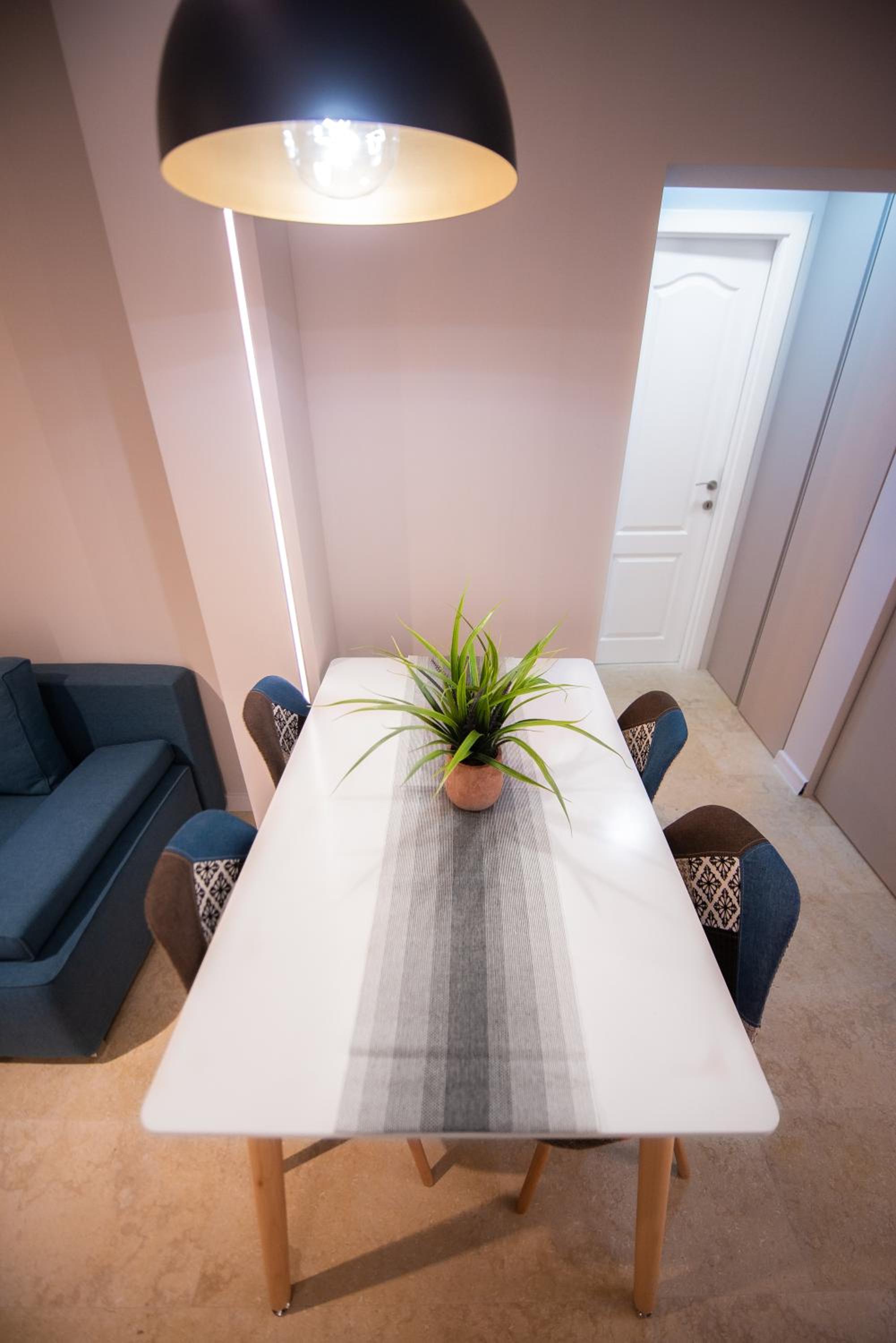 Two-Bedroom Apartment - Photo 18