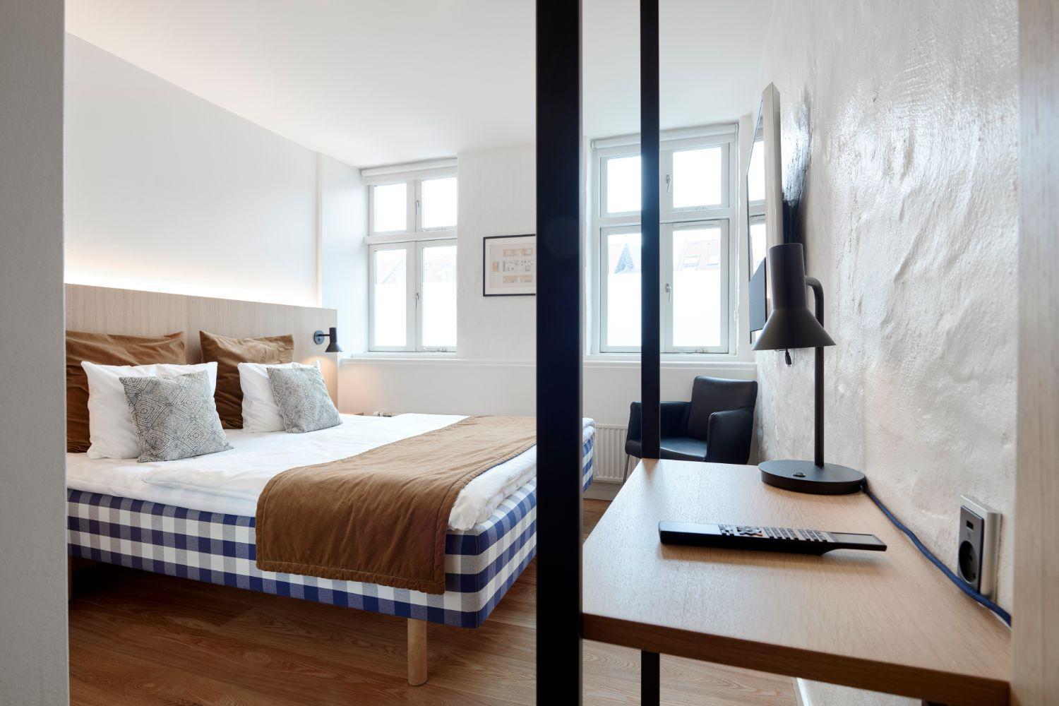 Small Double Room - Photo 1