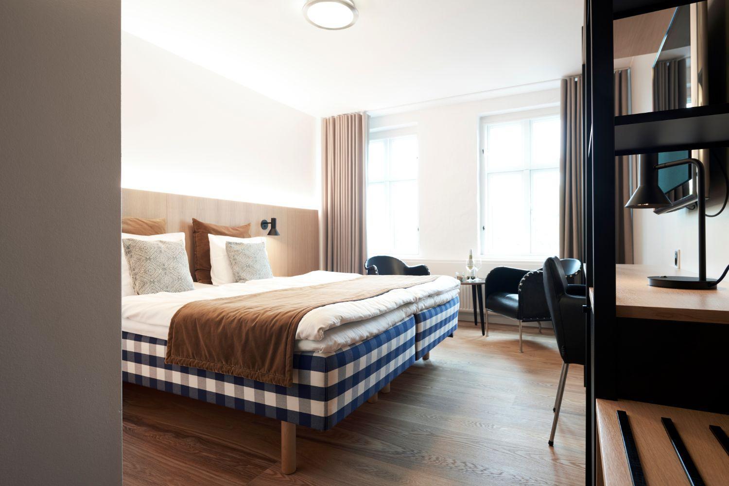 Large Double Room photo 1