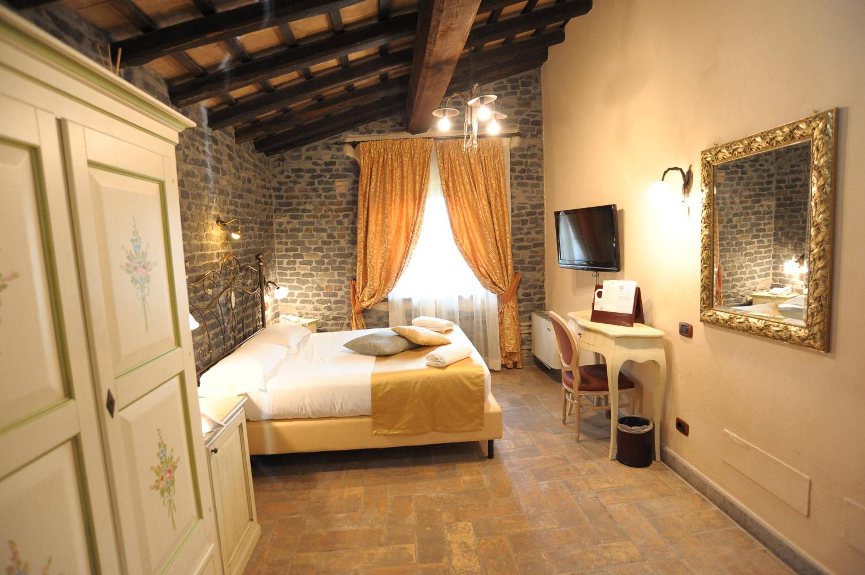 Classic Double Room - Photo 6