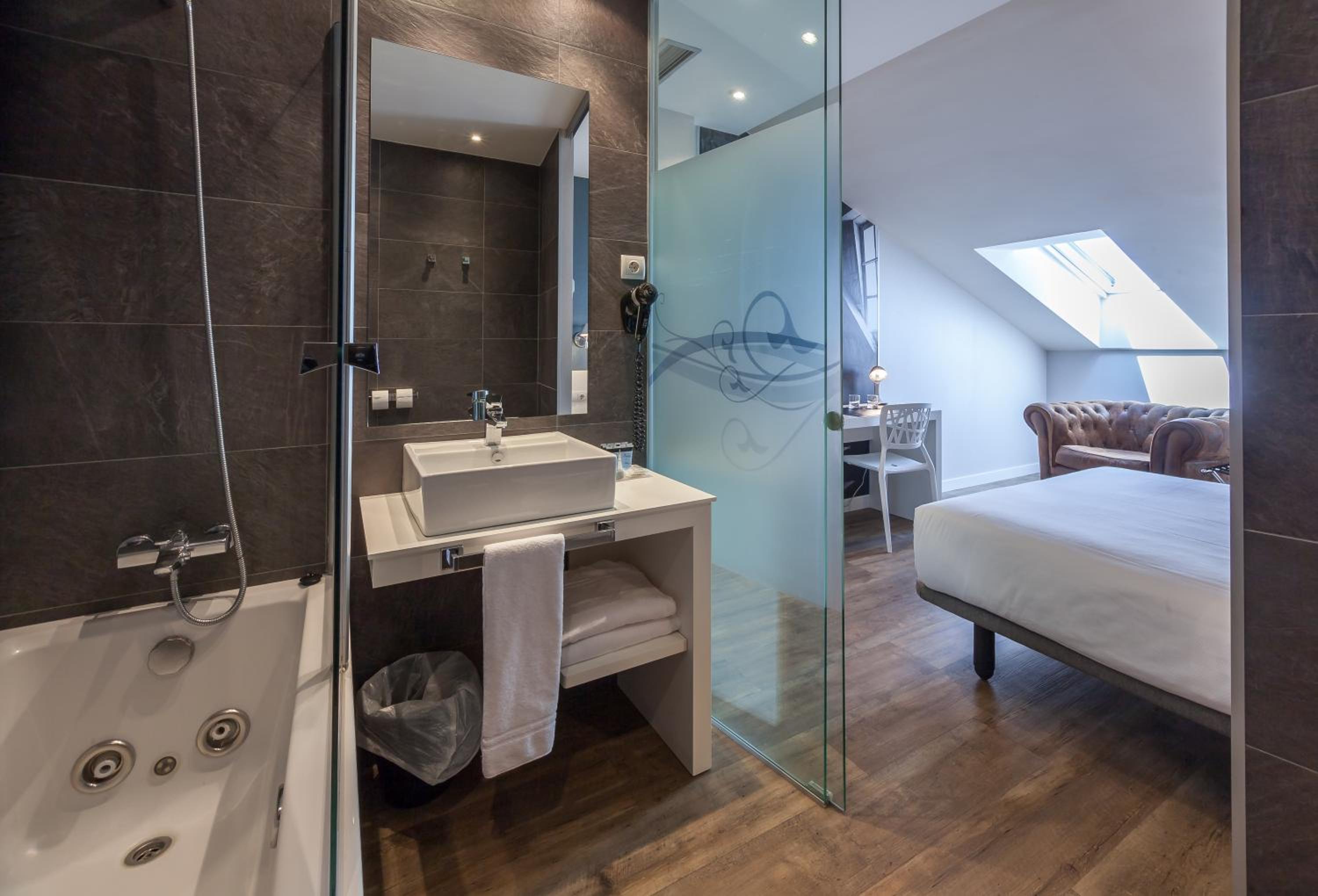 Deluxe Double Room - Attic - Photo 4