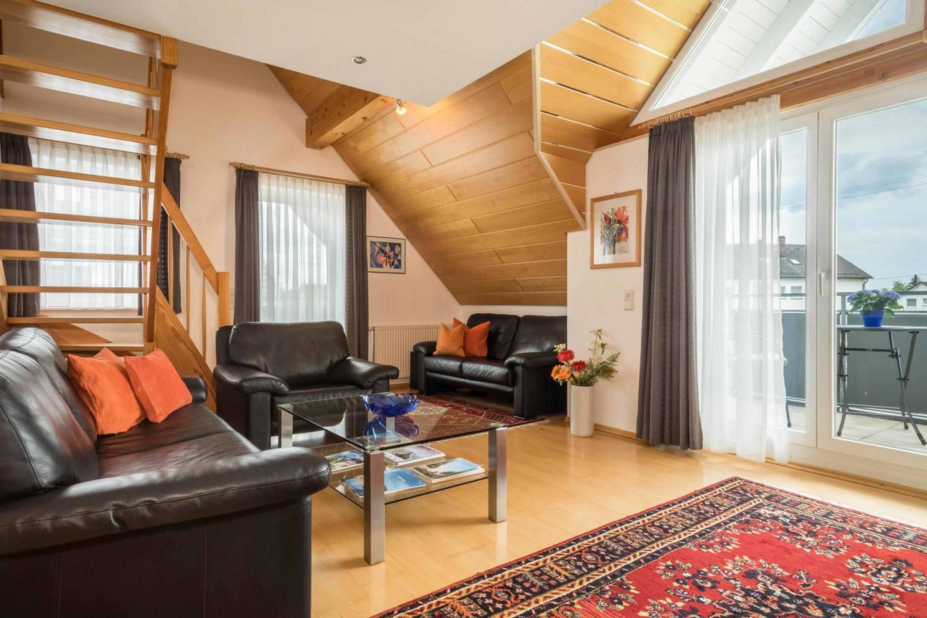 Two-Bedroom Deluxe Apartment with Balcony photo 1