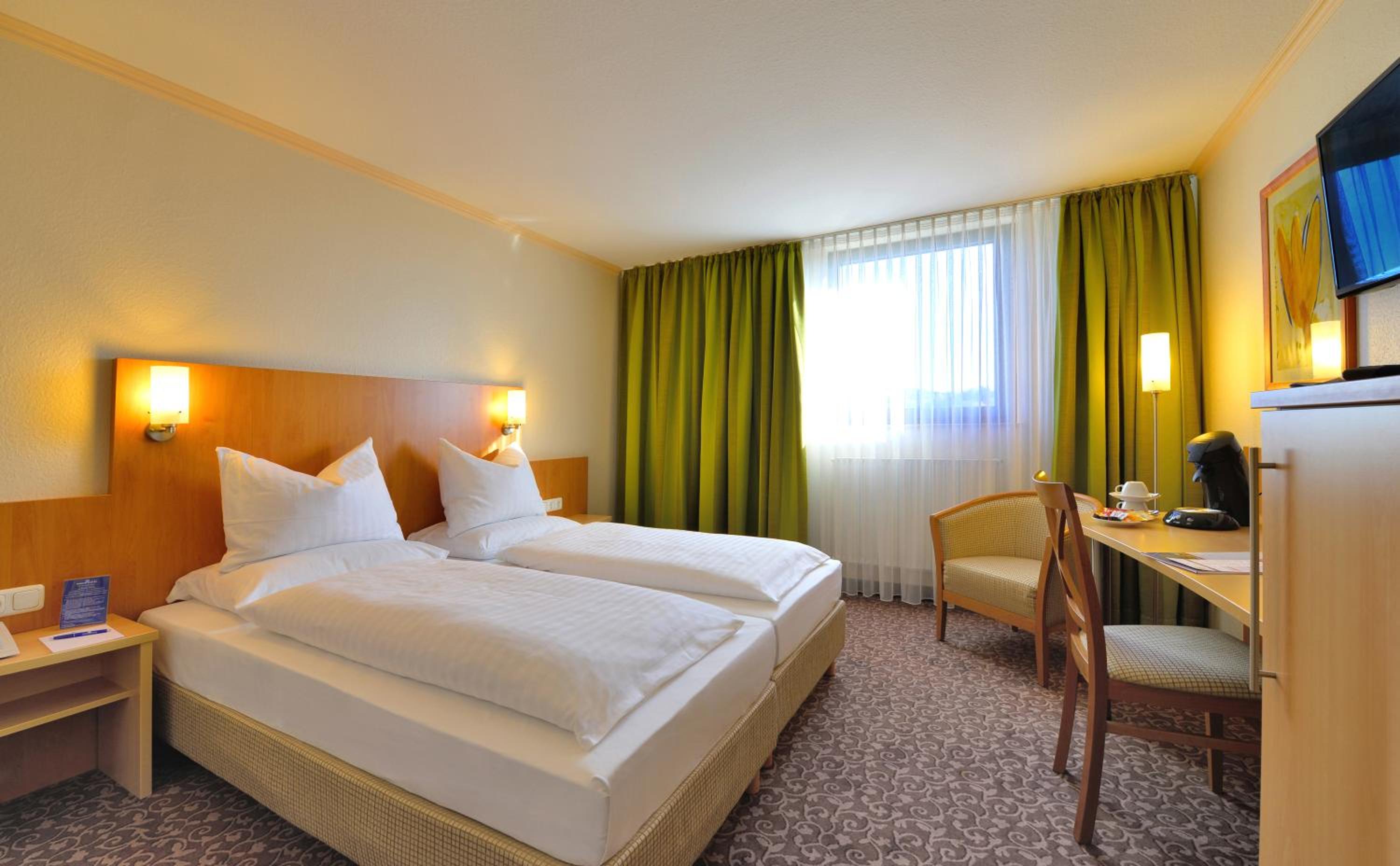 Business Double Room - Photo 2