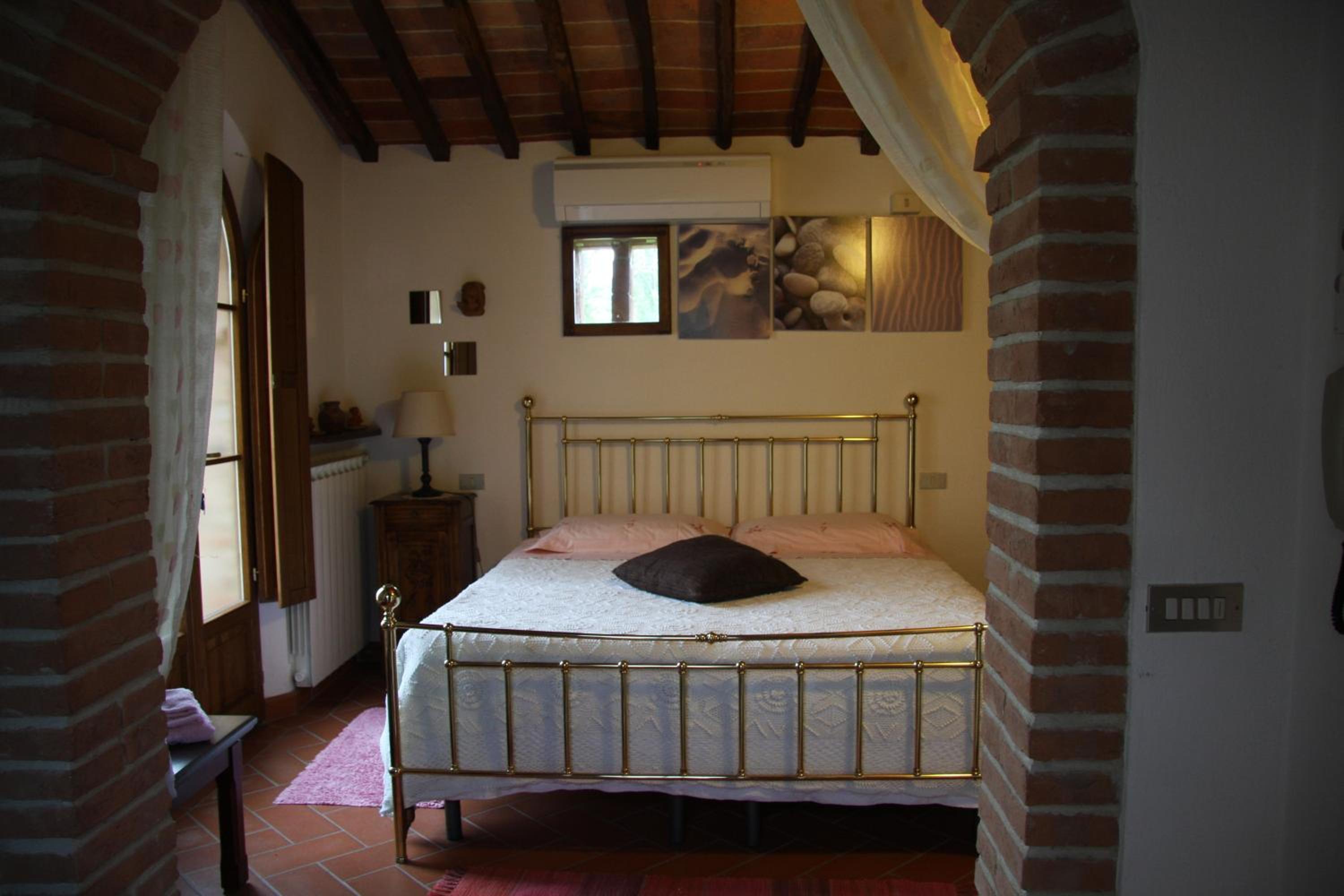 Studio Apartment photo 2
