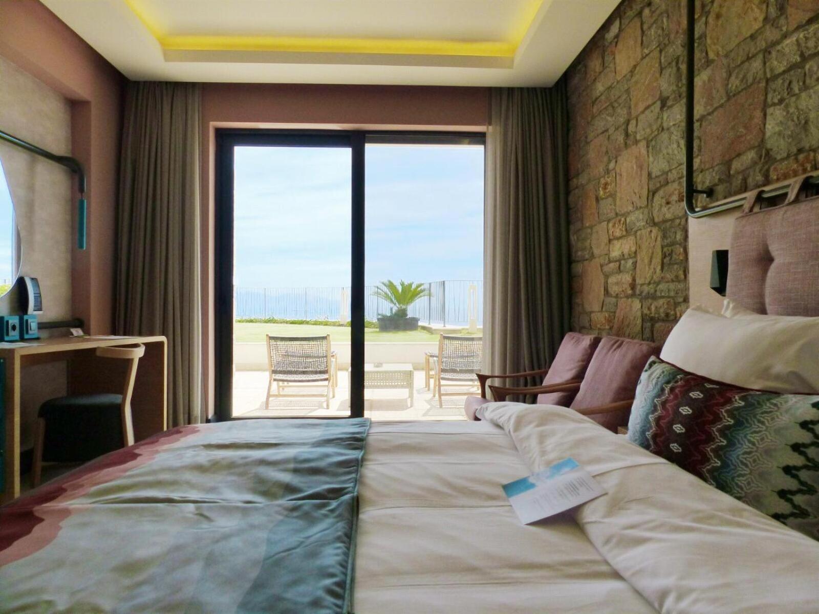 Superior King Room - Photo 1
