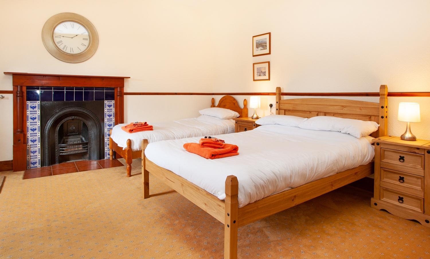 Deluxe Triple Room - Photo 2