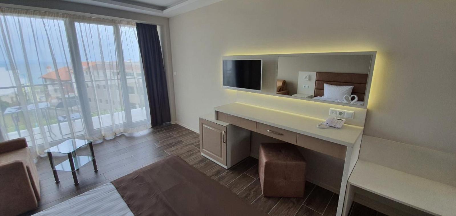 Deluxe Double Room with Sea View
