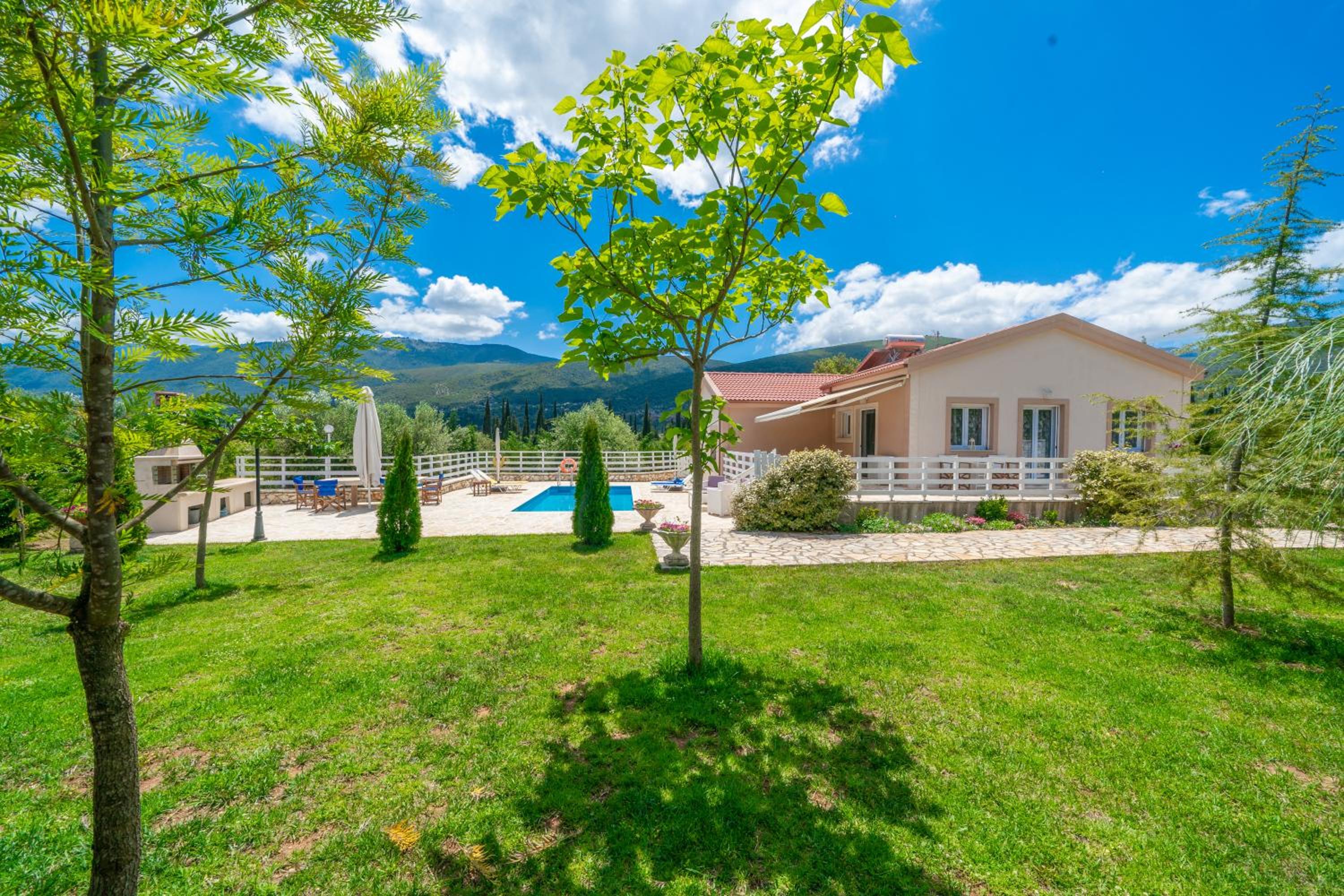 Villa with Private Pool photo 2