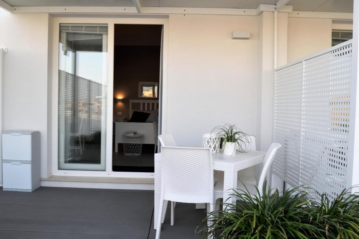 Quadruple Room with Terrace - Photo 15