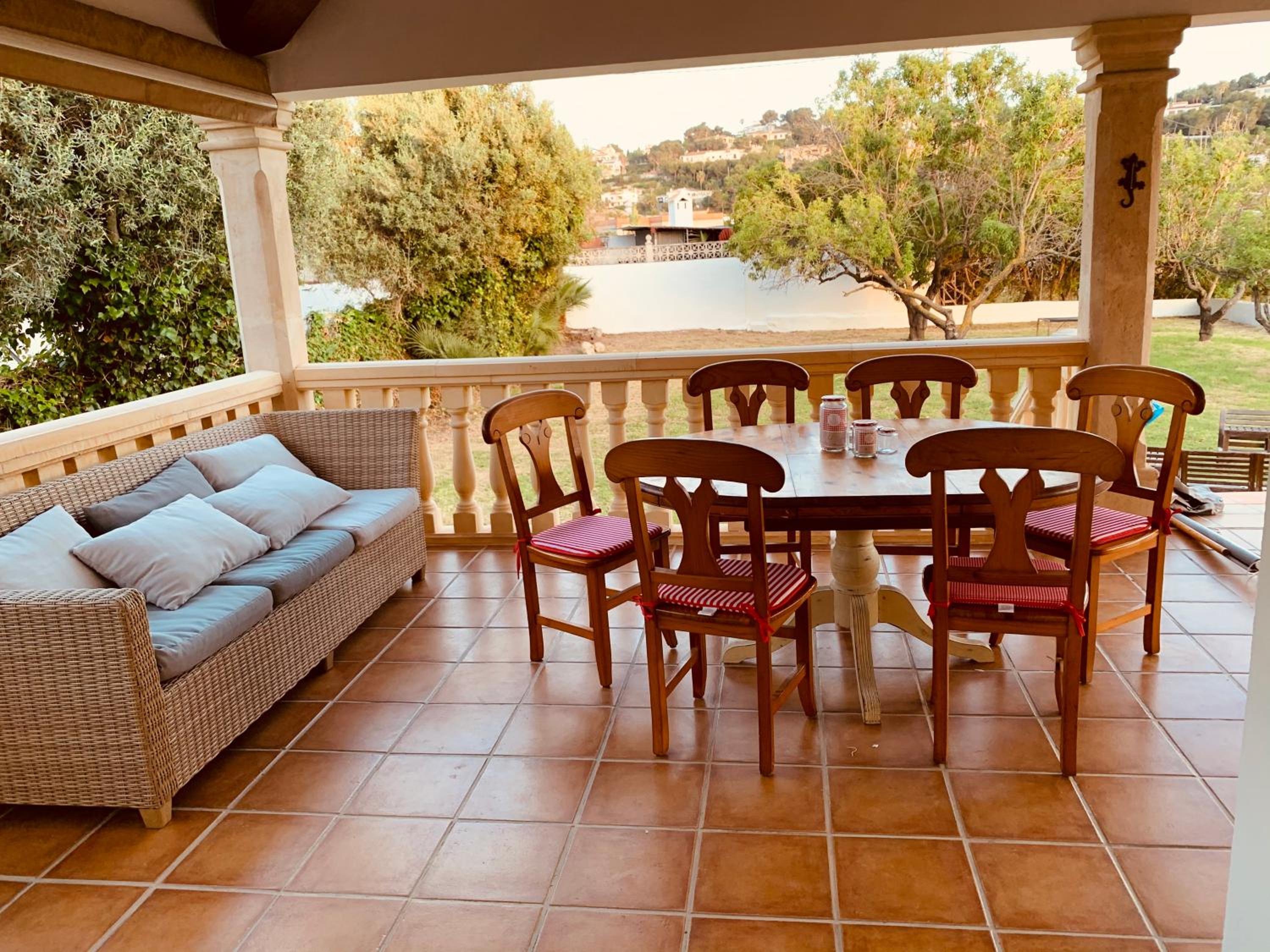 Villa photo 2