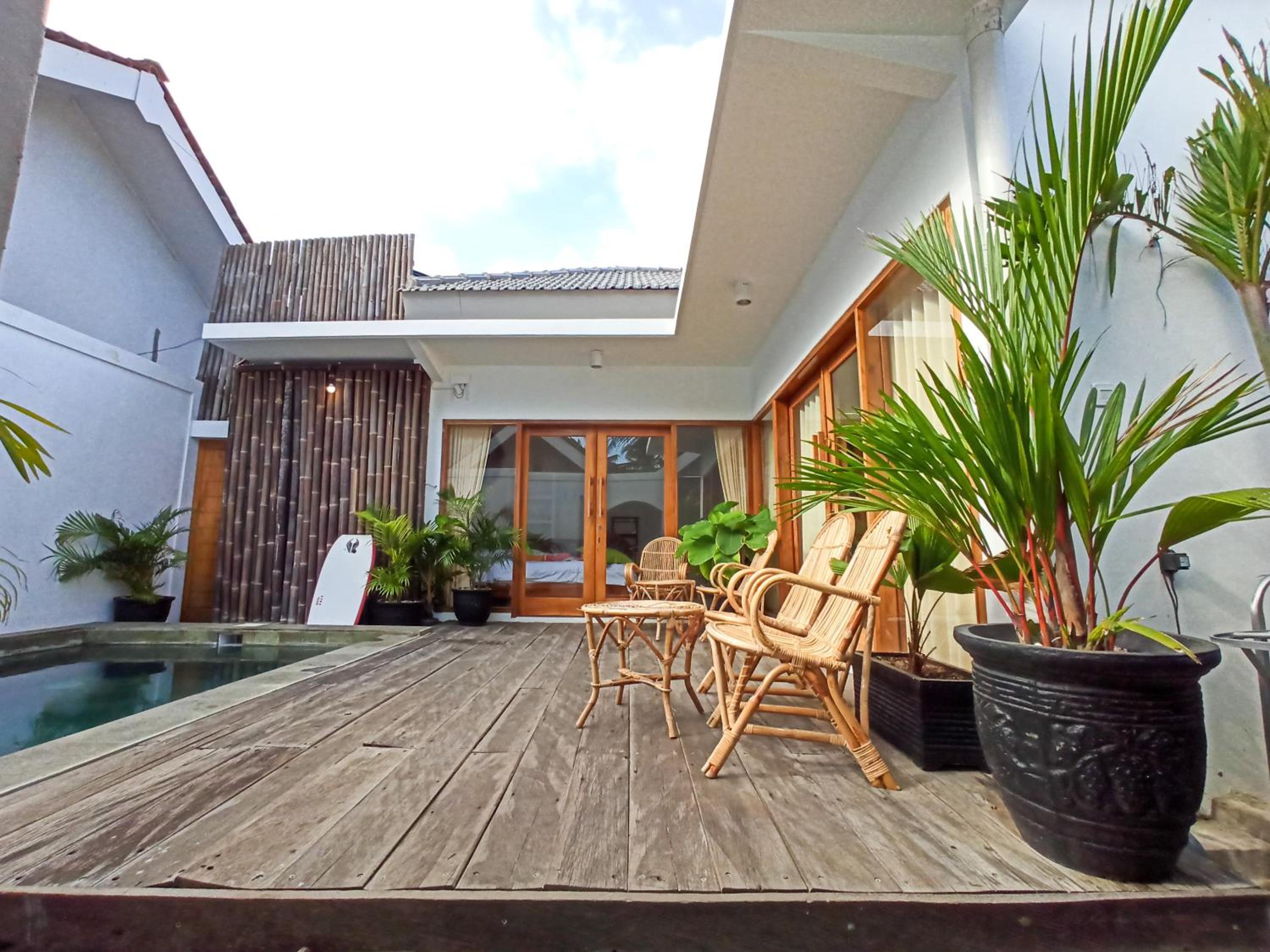 Villa with Private Pool photo 3