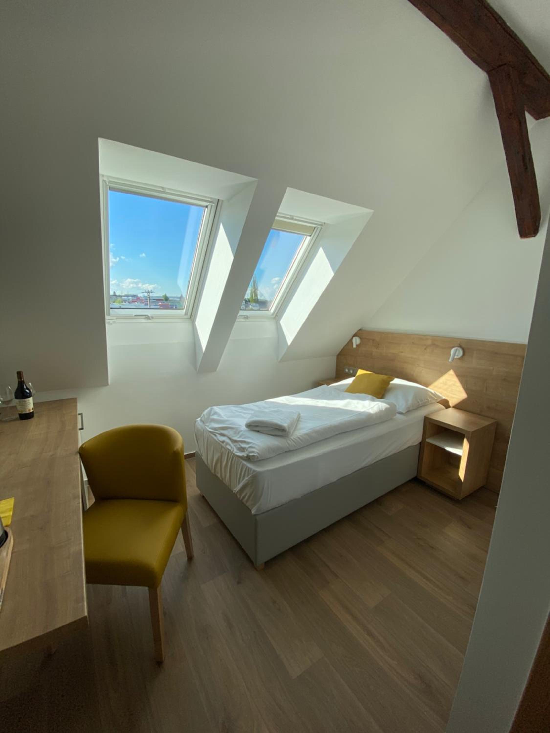 Single Room photo 1