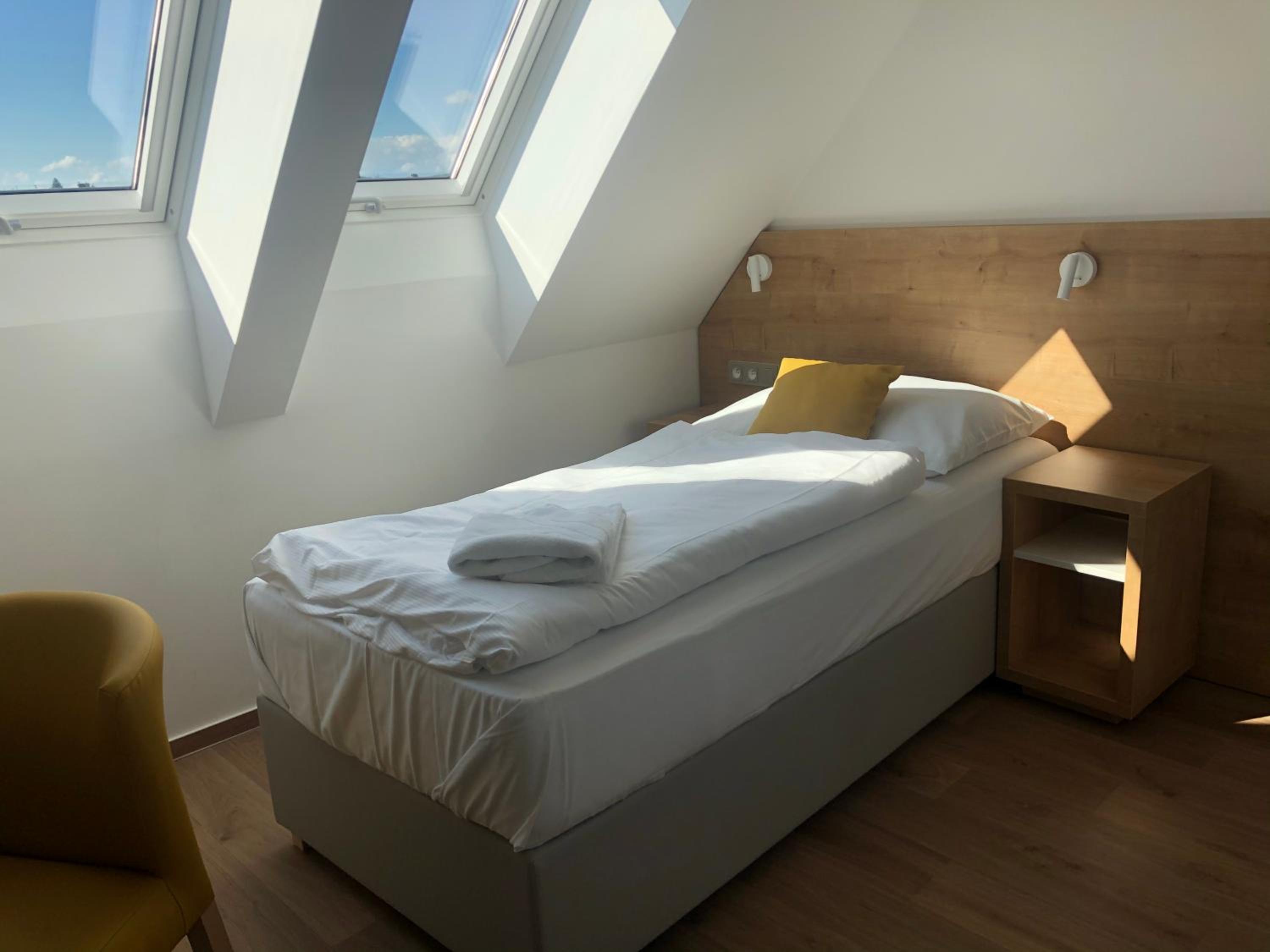 Single Room photo 3