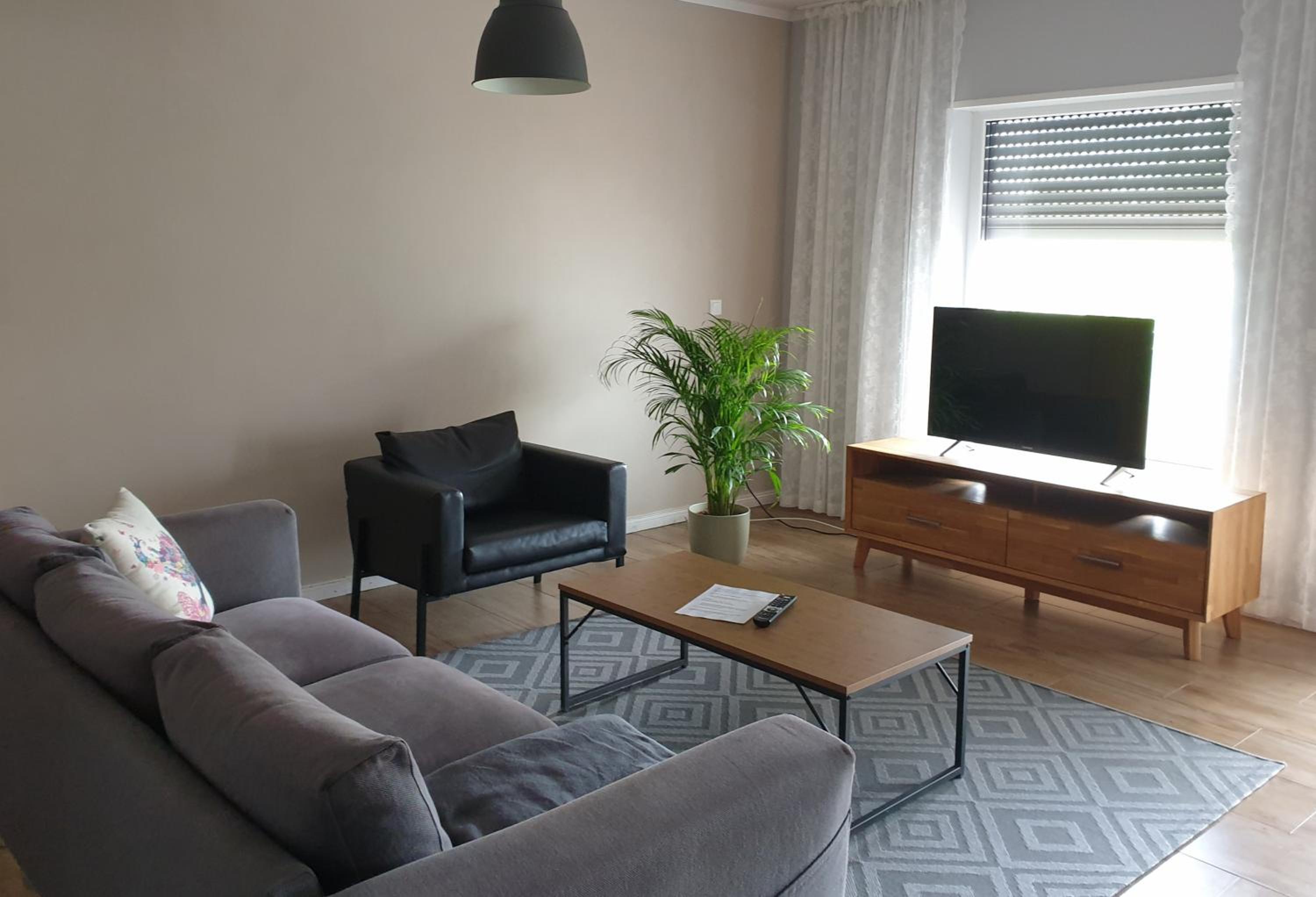 Apartment with Balcony photo 3
