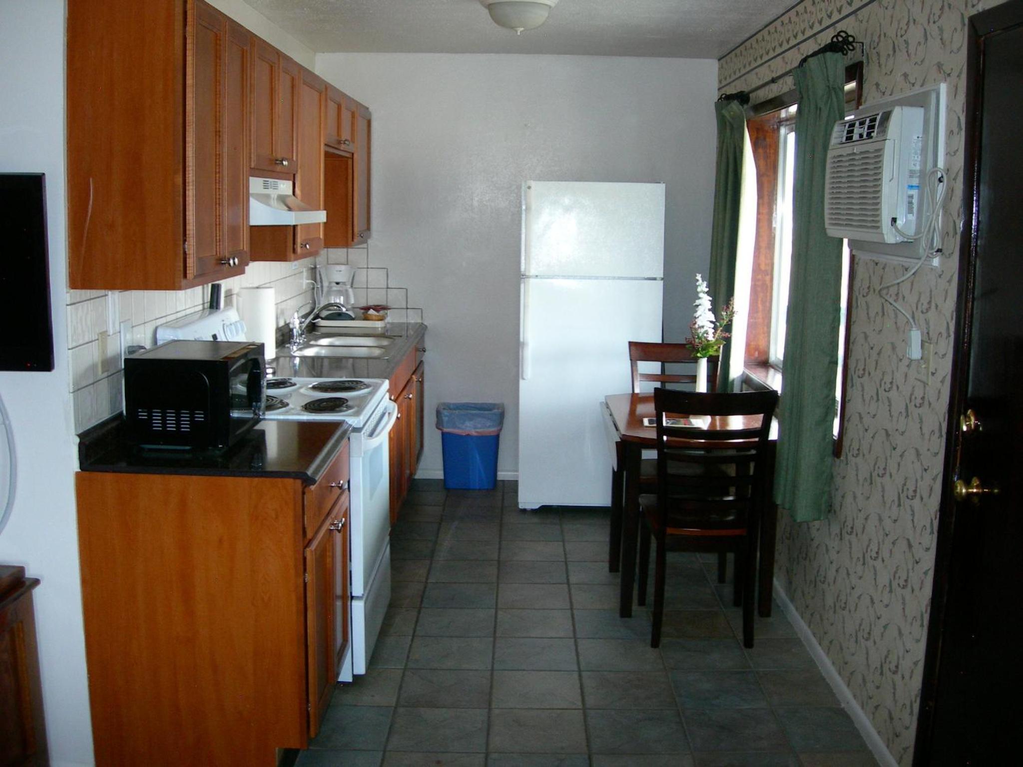 Two-Bedroom - Downstairs Kitchen Suite photo 2
