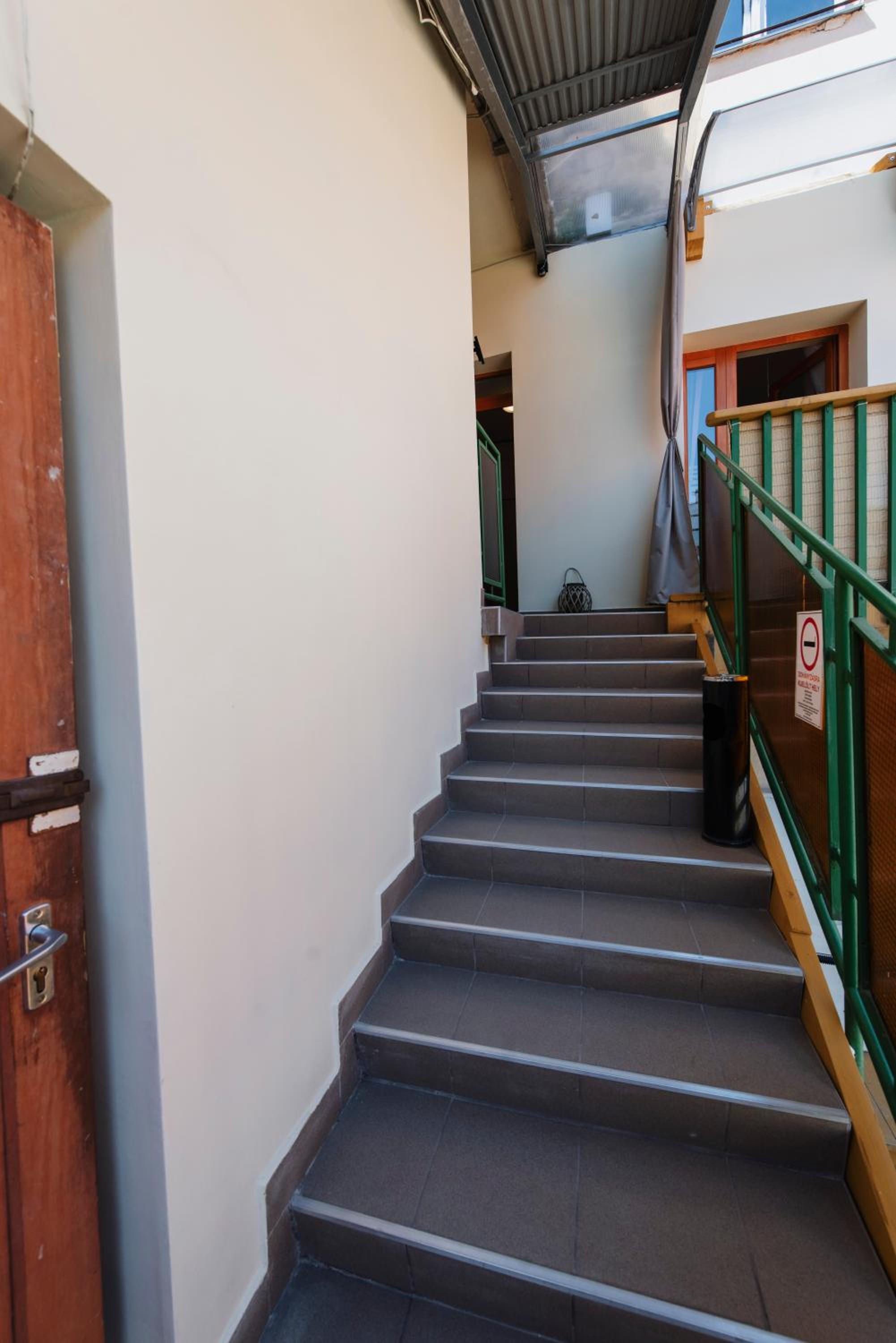 Apartment with Terrace photo 3