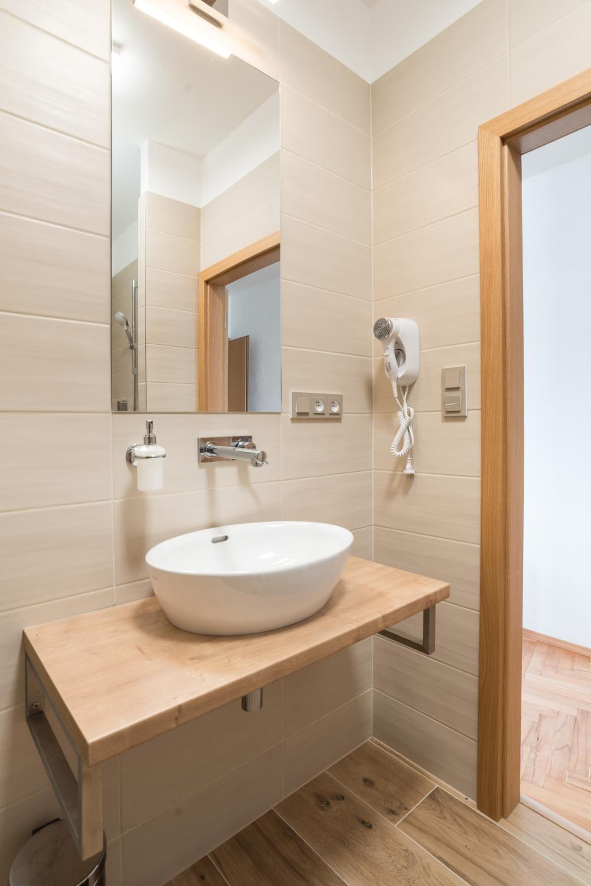 Superior Triple Room photo 2