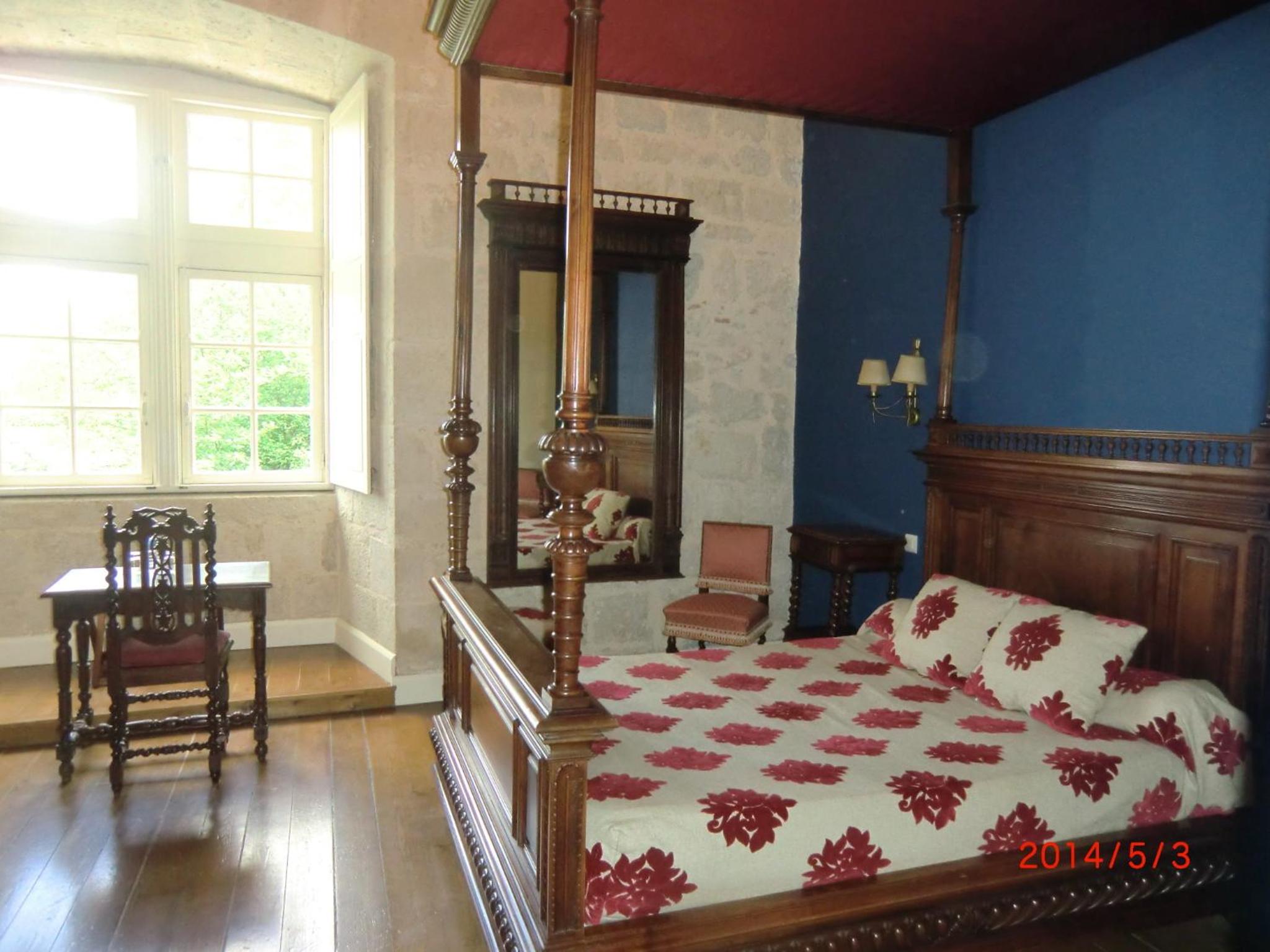 Double Room with Bath photo 2