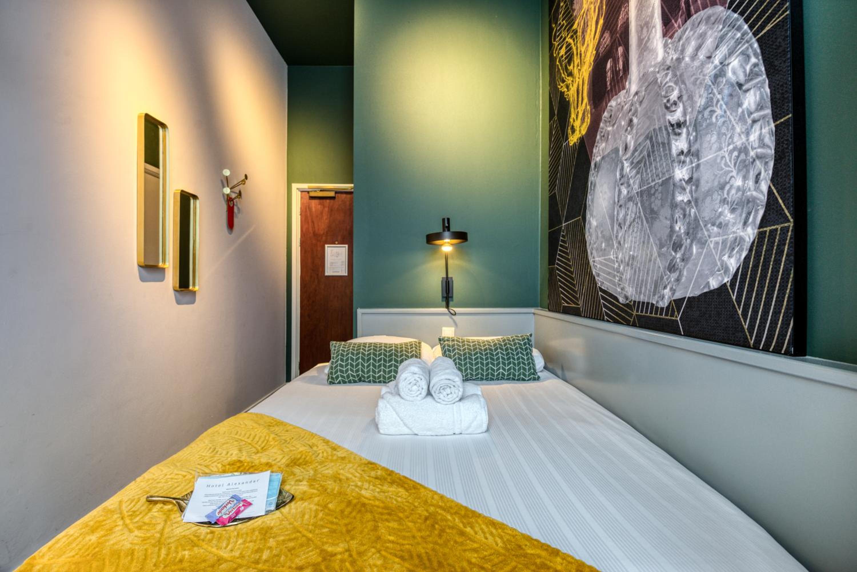 Small Double Room photo 2