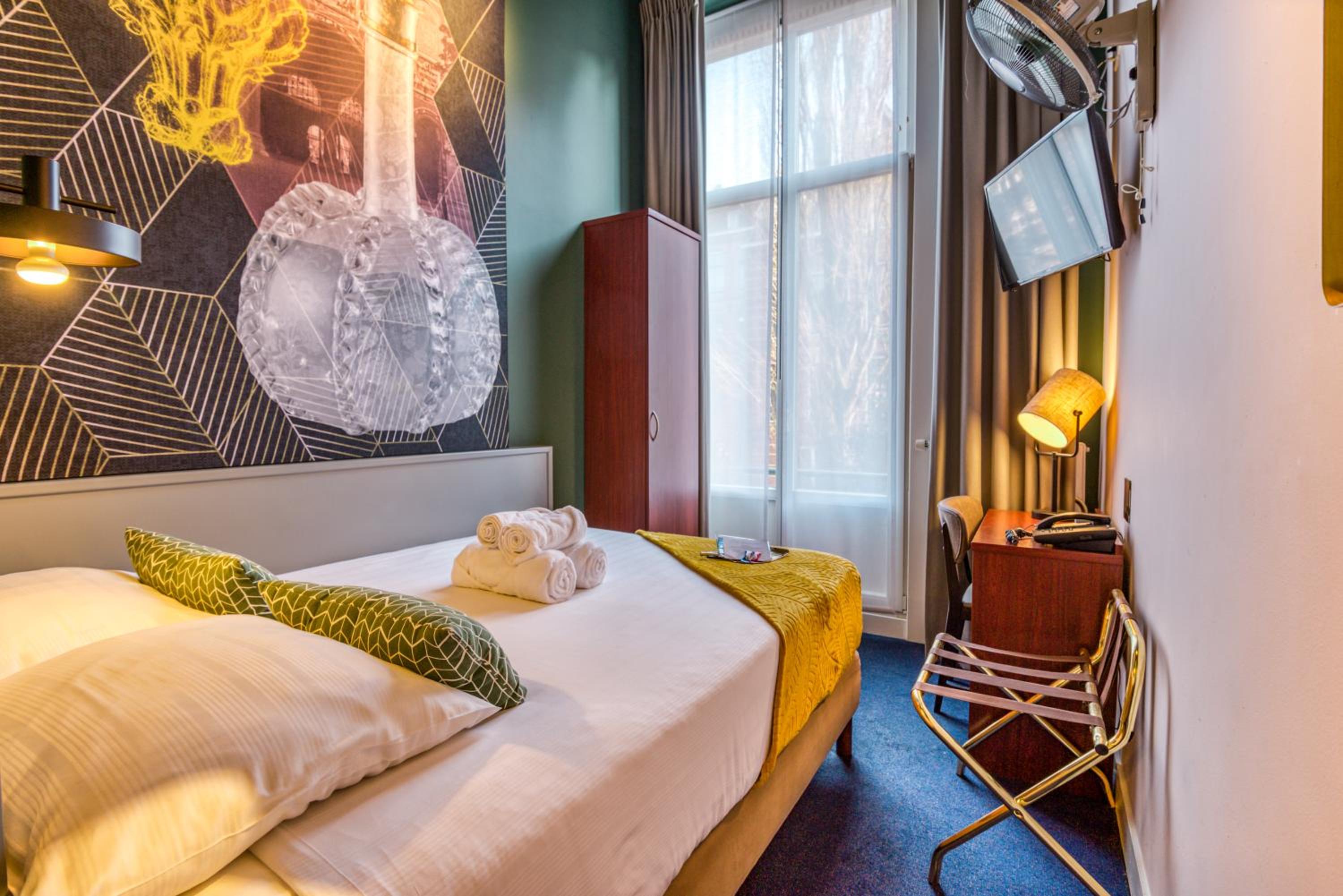 Small Double Room photo 1