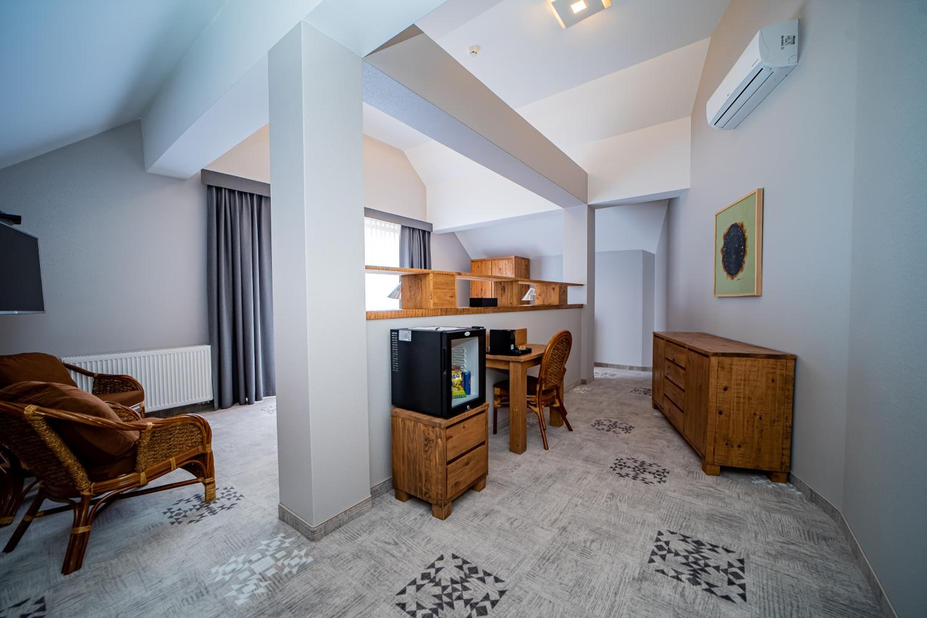 Deluxe Double or Twin Room photo 3