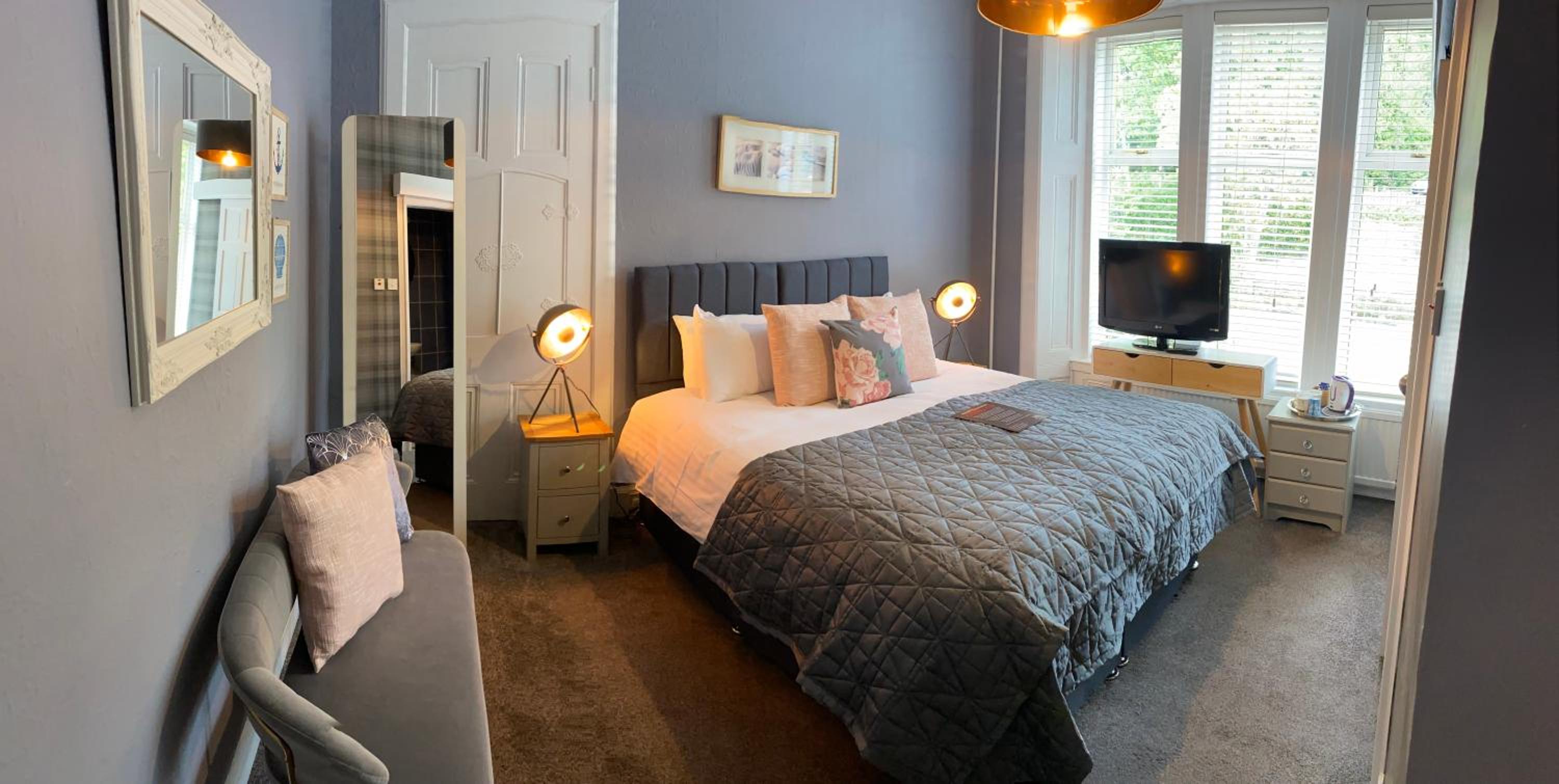 Standard Double Room - Photo 2