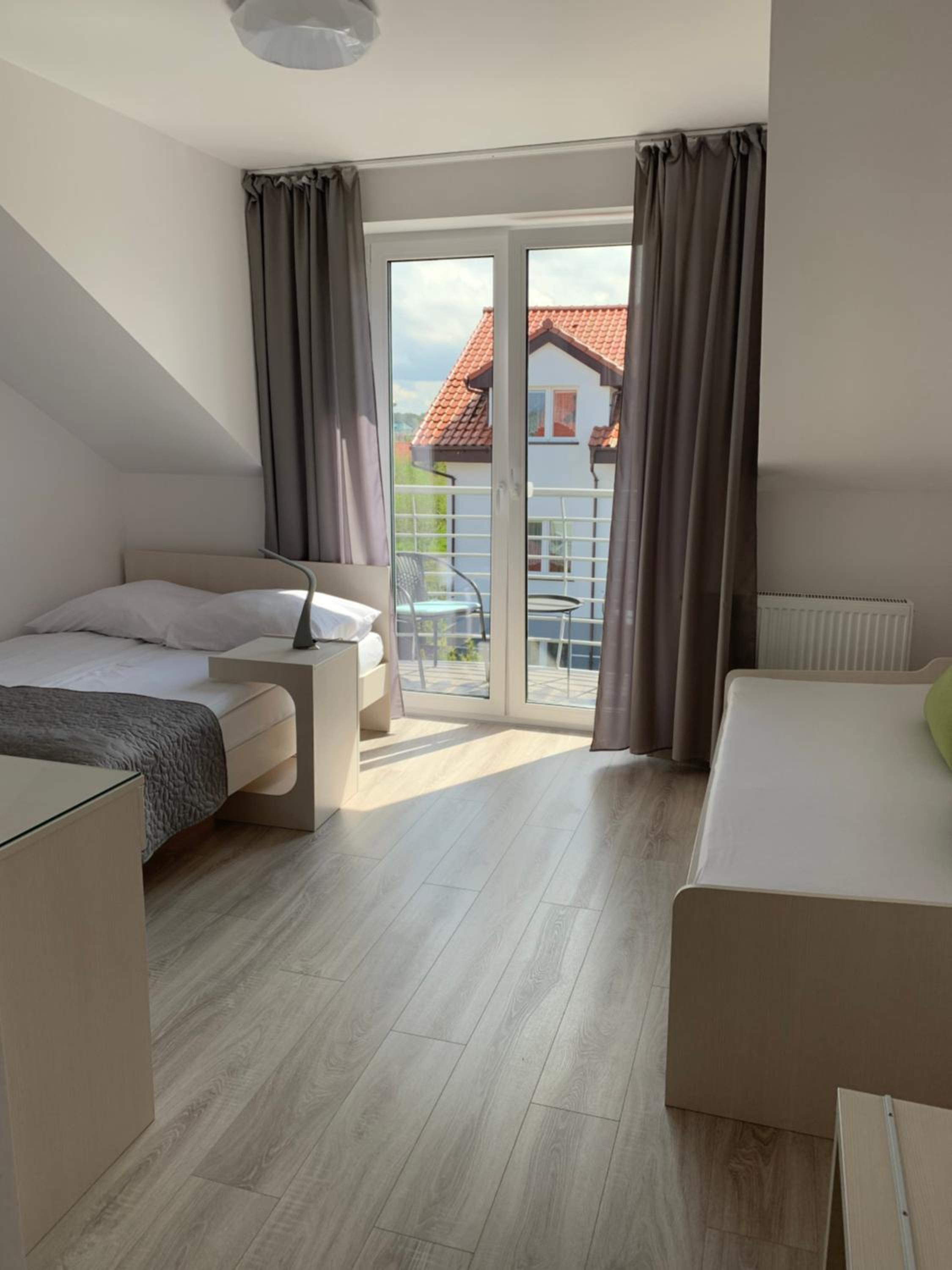 Double Room with Balcony - Photo 1