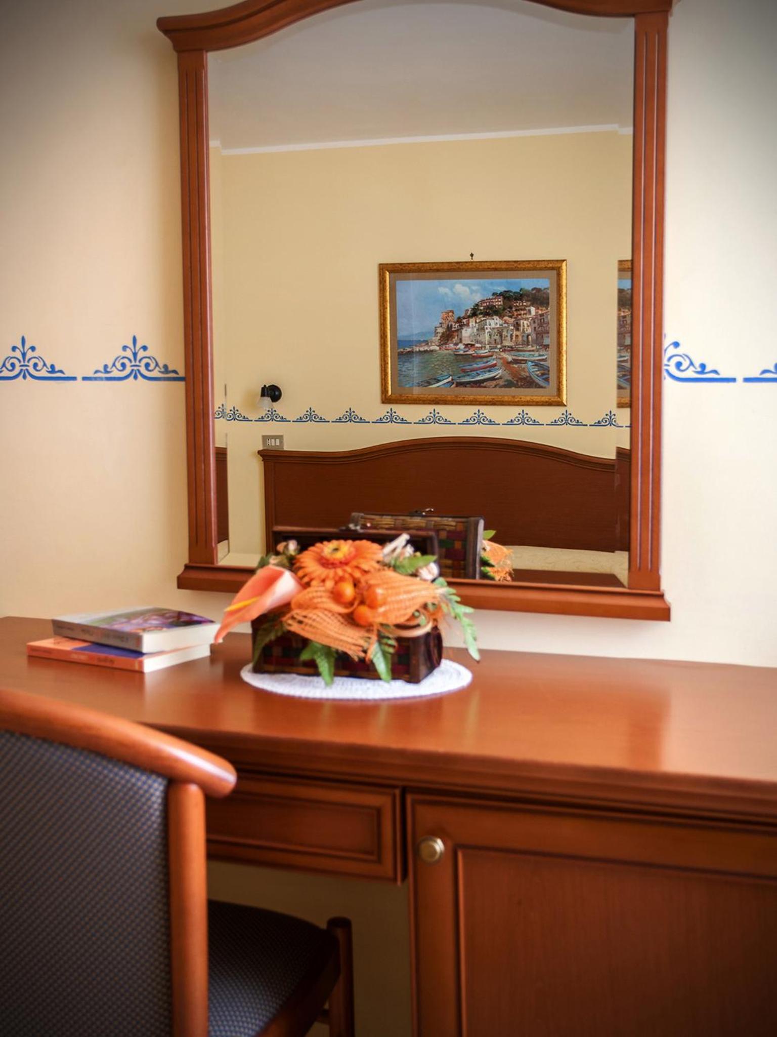 Classic Triple Room - Photo 2