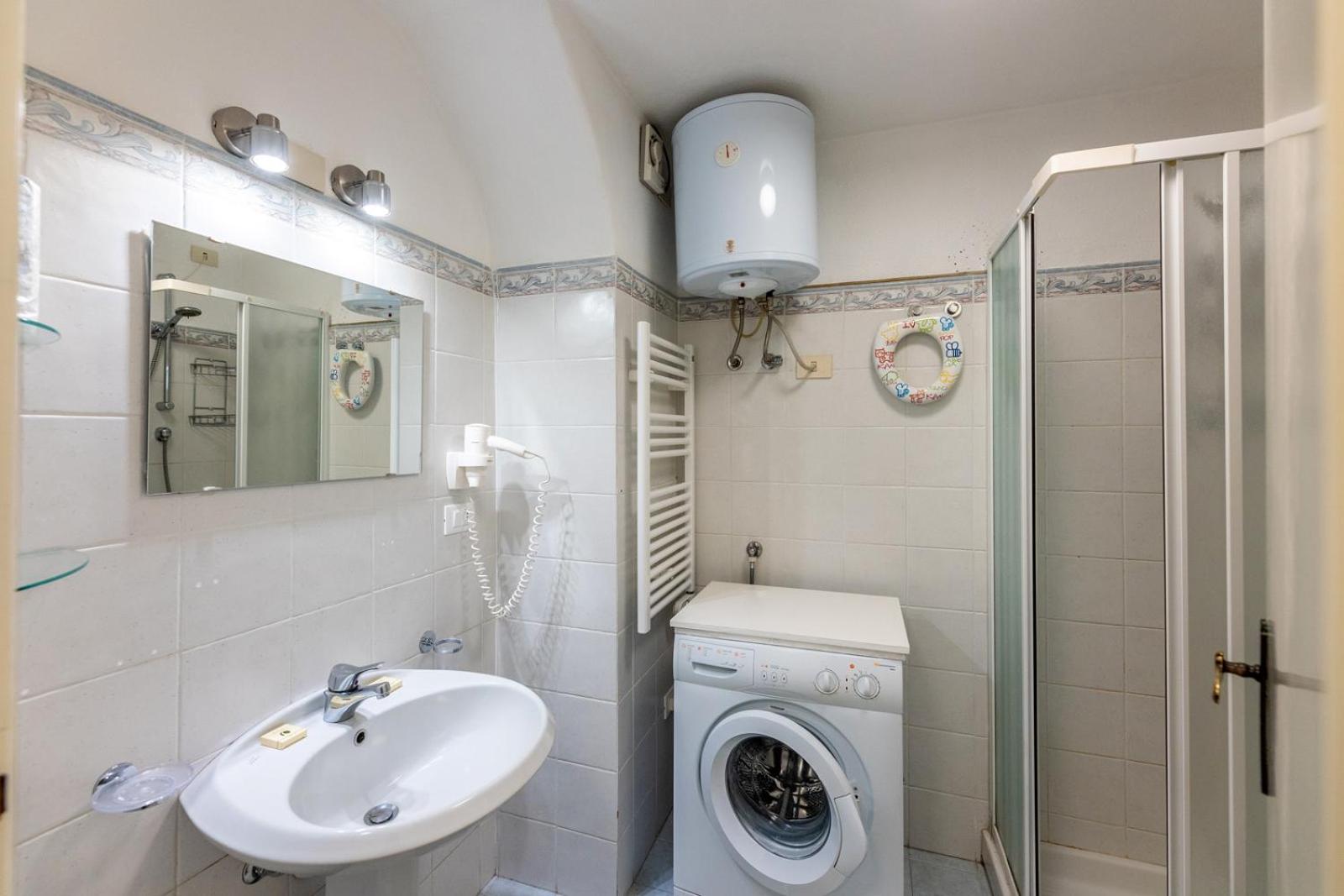 Holiday Home - Split Level - Photo 9