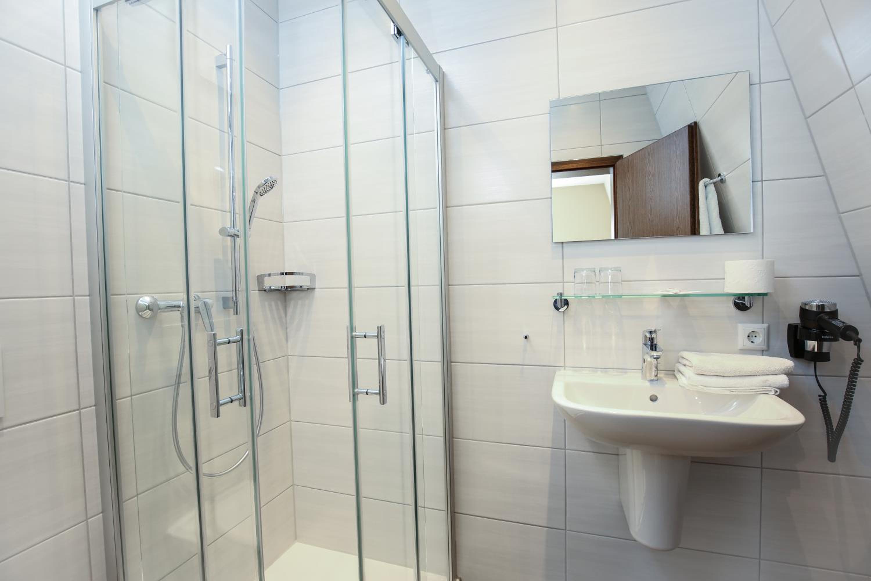 Double Room - Photo 10