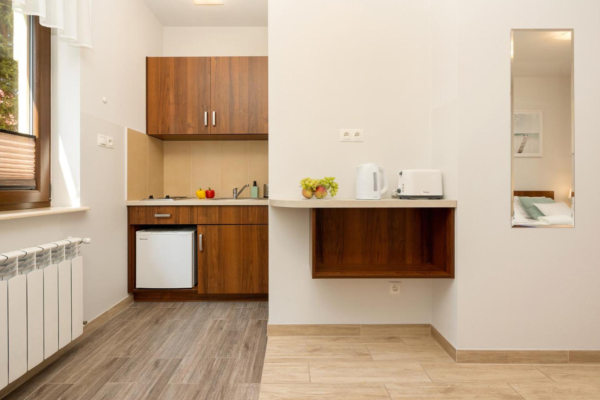 Studio (2 Adults + 2 Children) photo 3