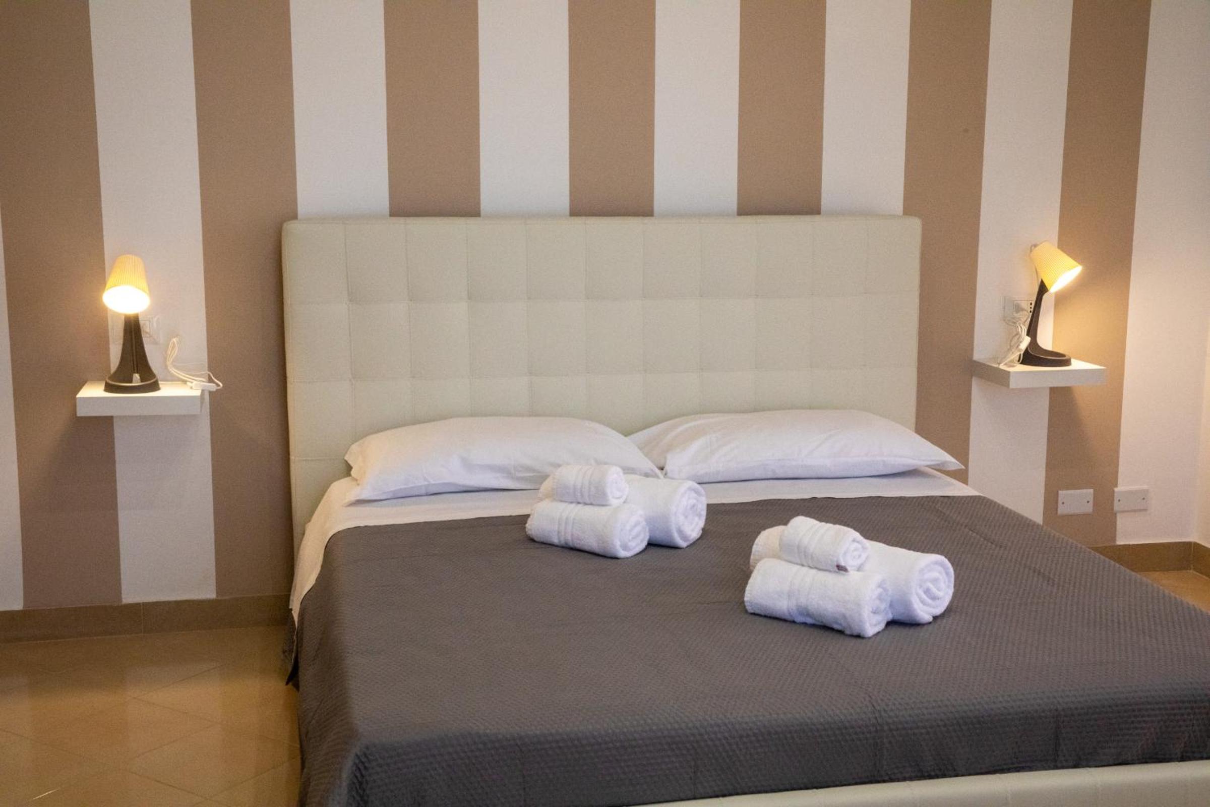 Quadruple Room with Balcony photo 3