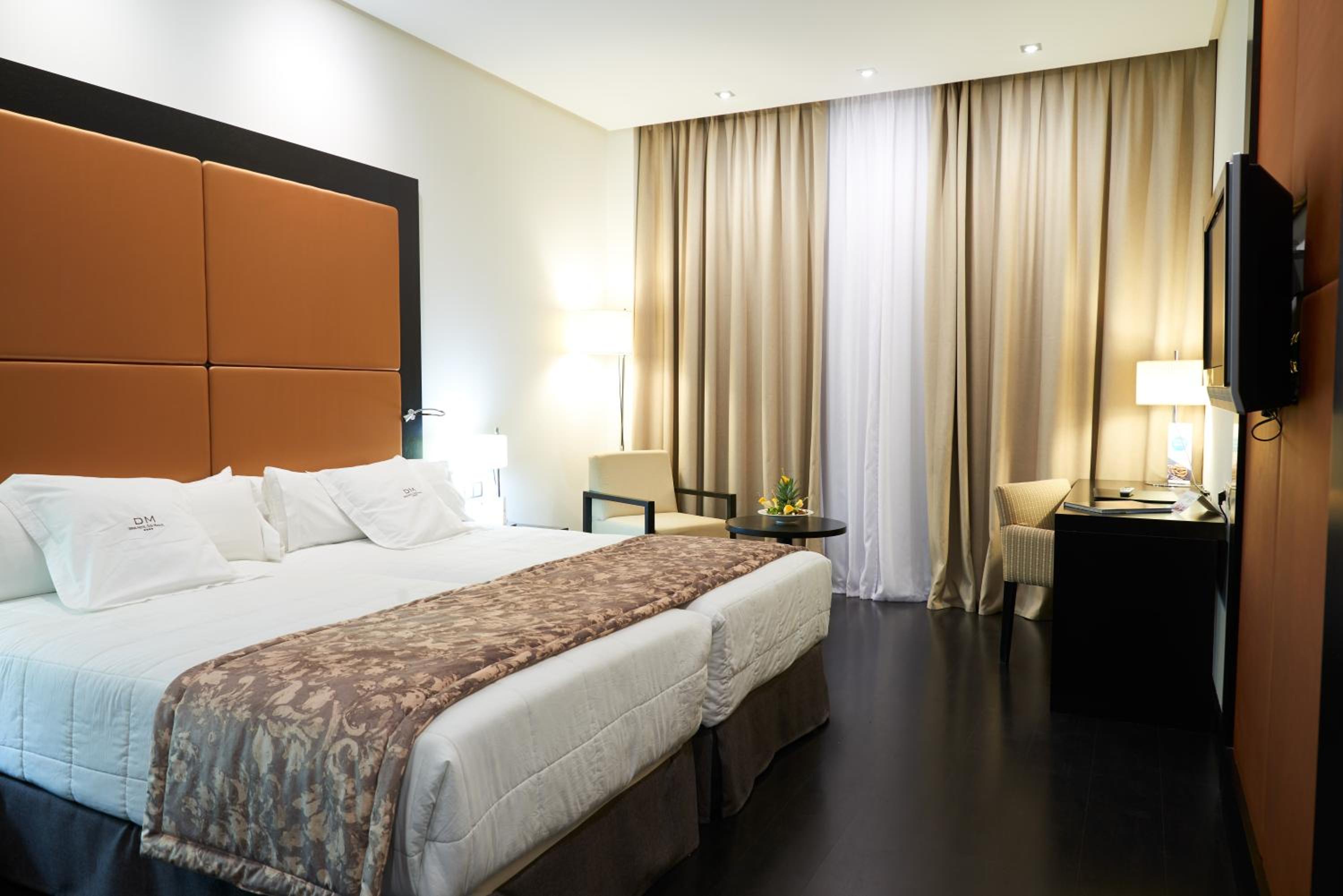 Basic Double Room - Single Use - Photo 6