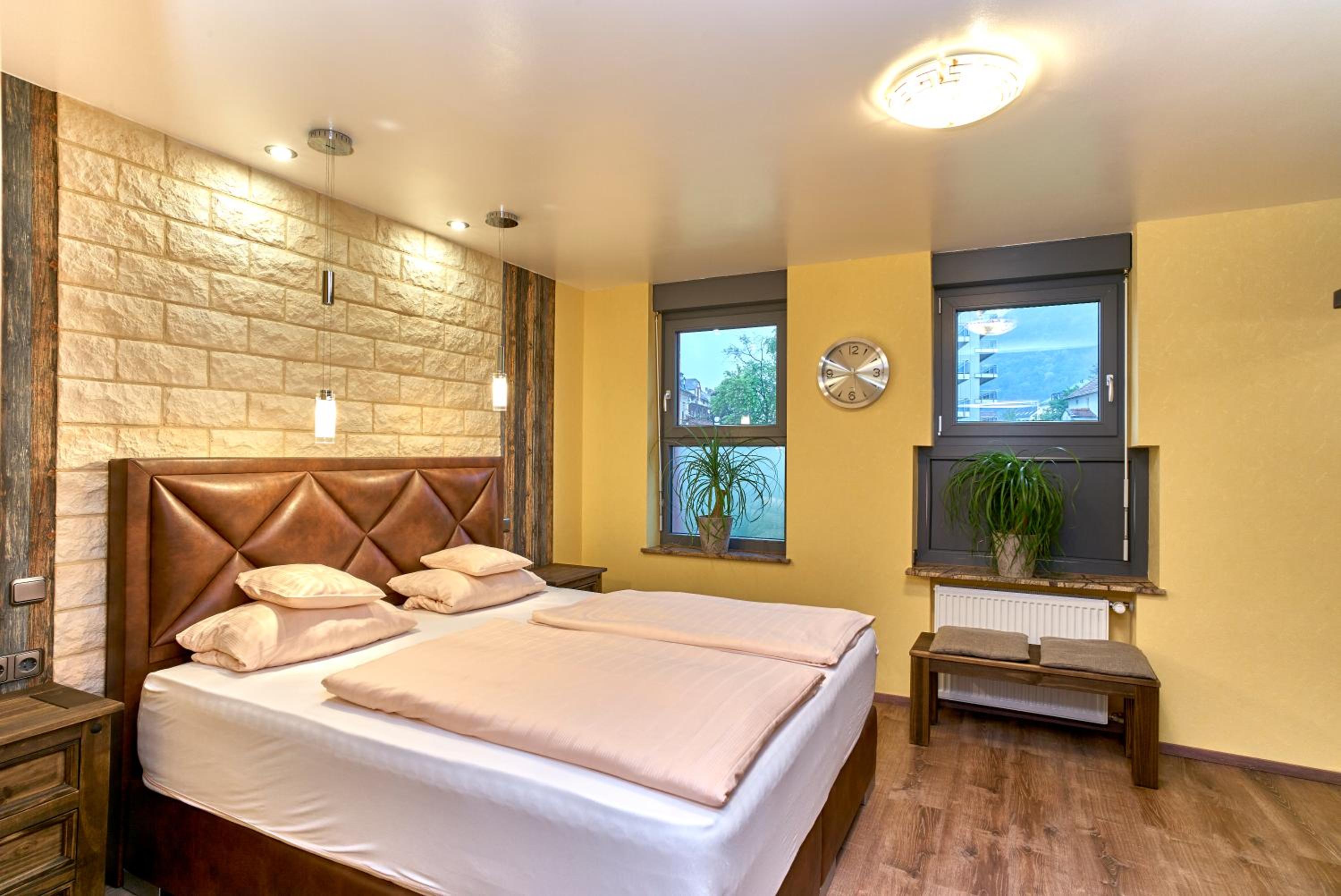 Double Room - Photo 6